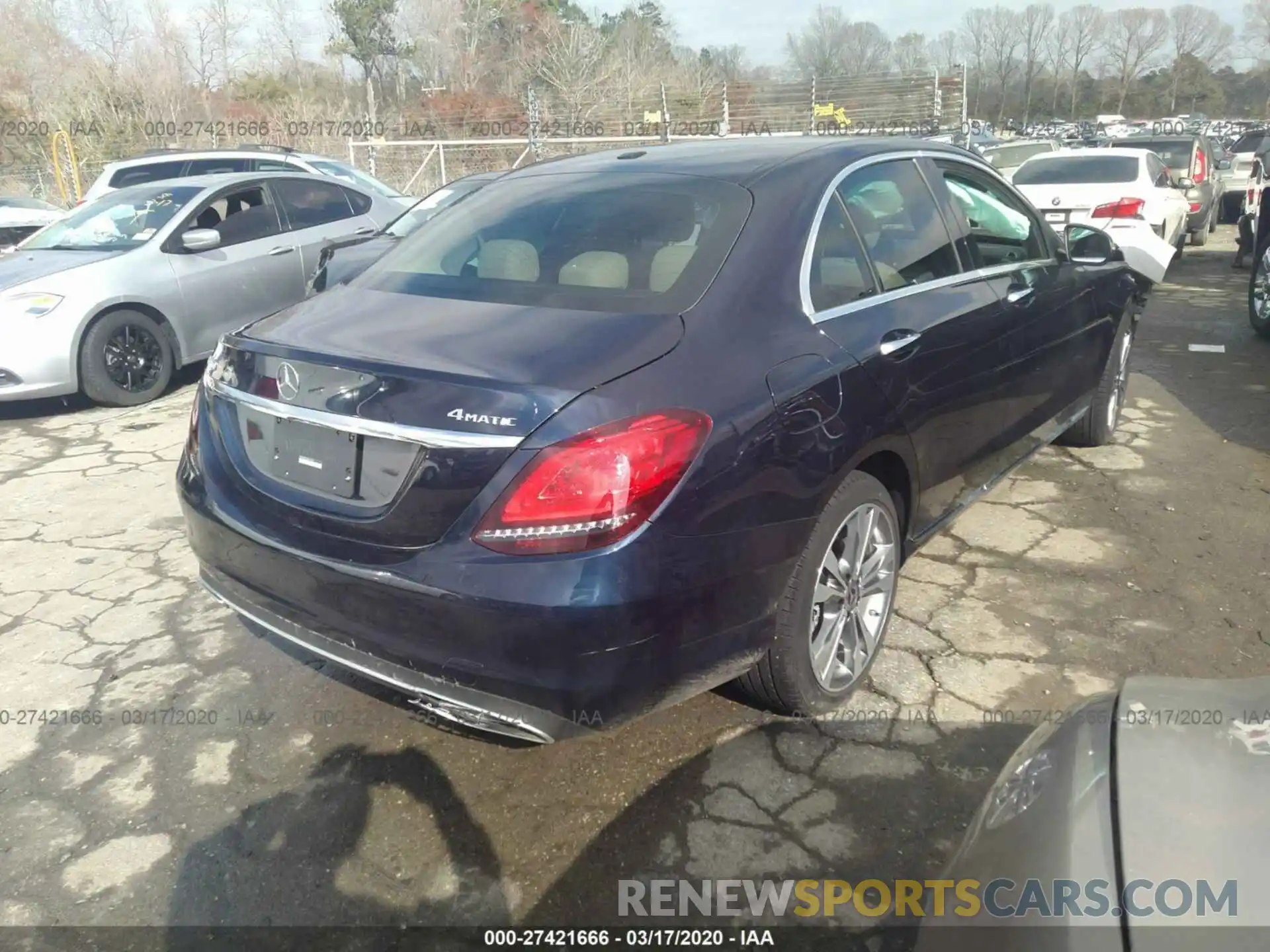 4 Photograph of a damaged car 55SWF8EB7KU301479 MERCEDES-BENZ C 2019