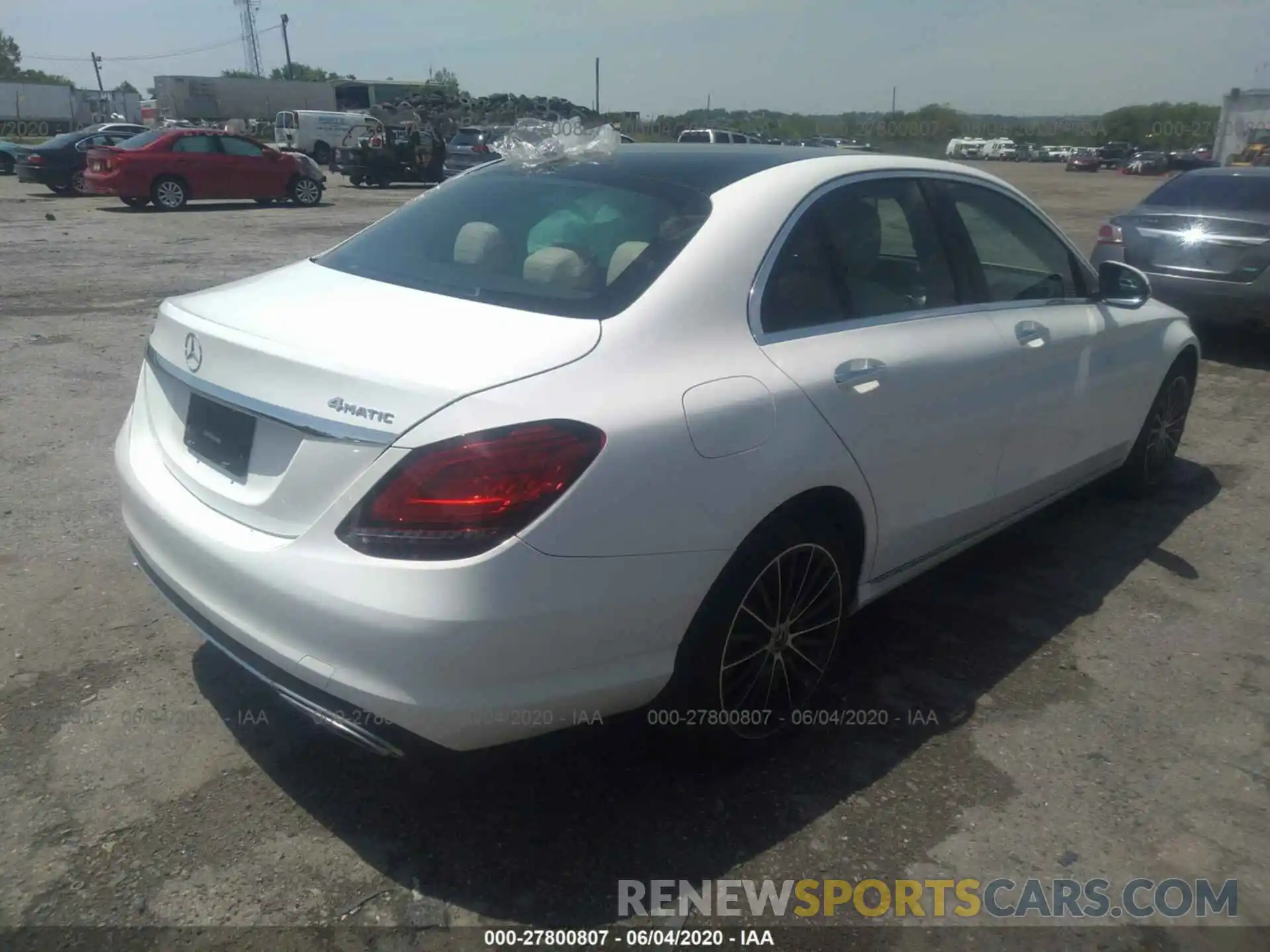 4 Photograph of a damaged car 55SWF8EB7KU306651 MERCEDES-BENZ C 2019