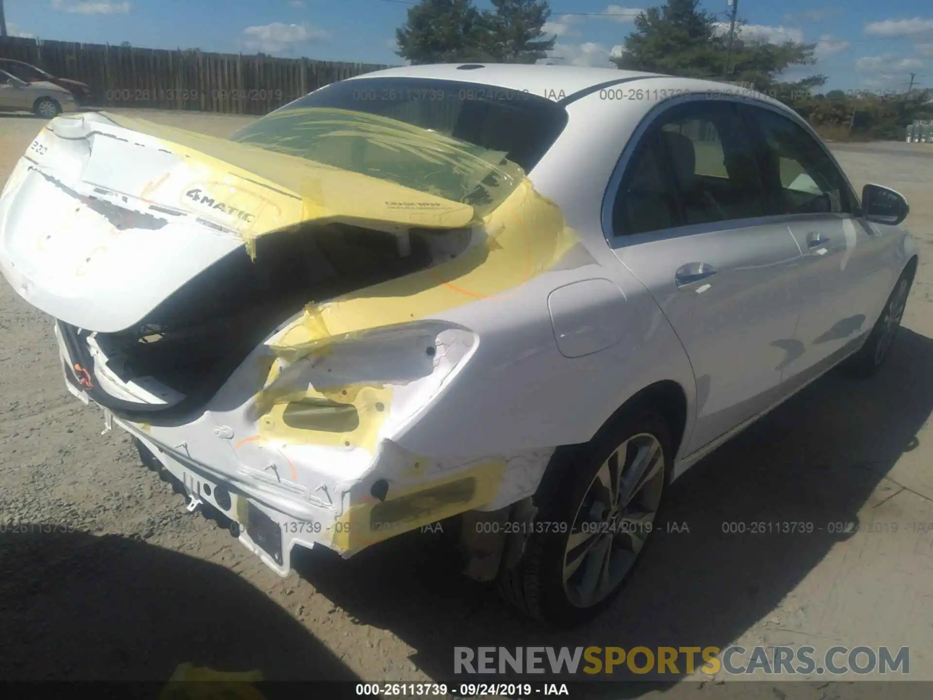 4 Photograph of a damaged car 55SWF8EB8KU293005 MERCEDES-BENZ C 2019