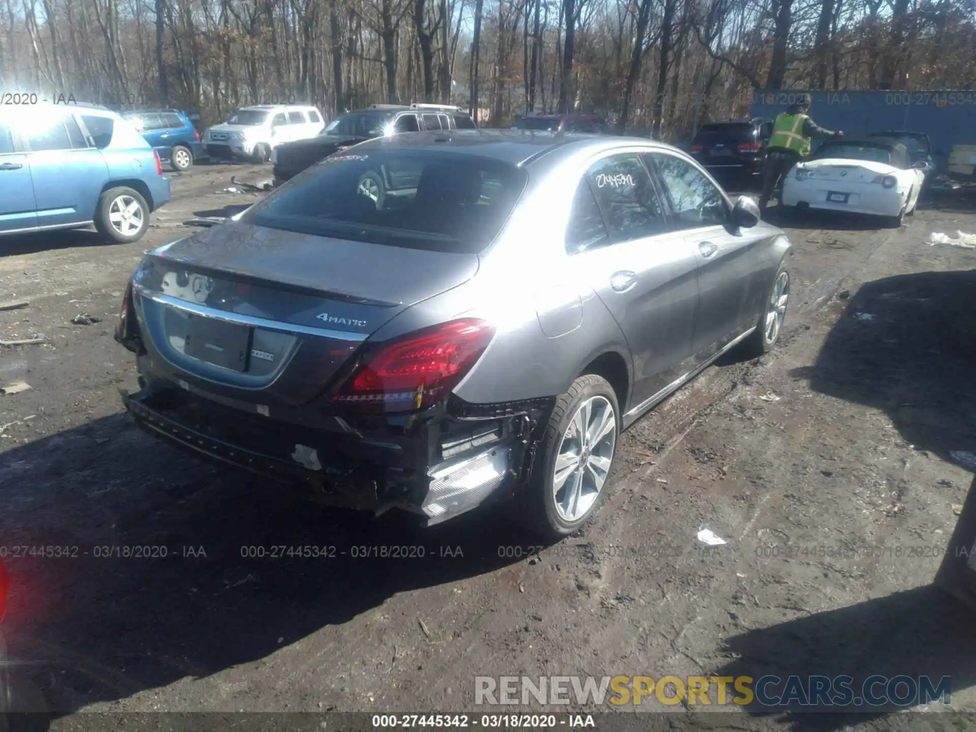 4 Photograph of a damaged car 55SWF8EB8KU297832 MERCEDES-BENZ C 2019