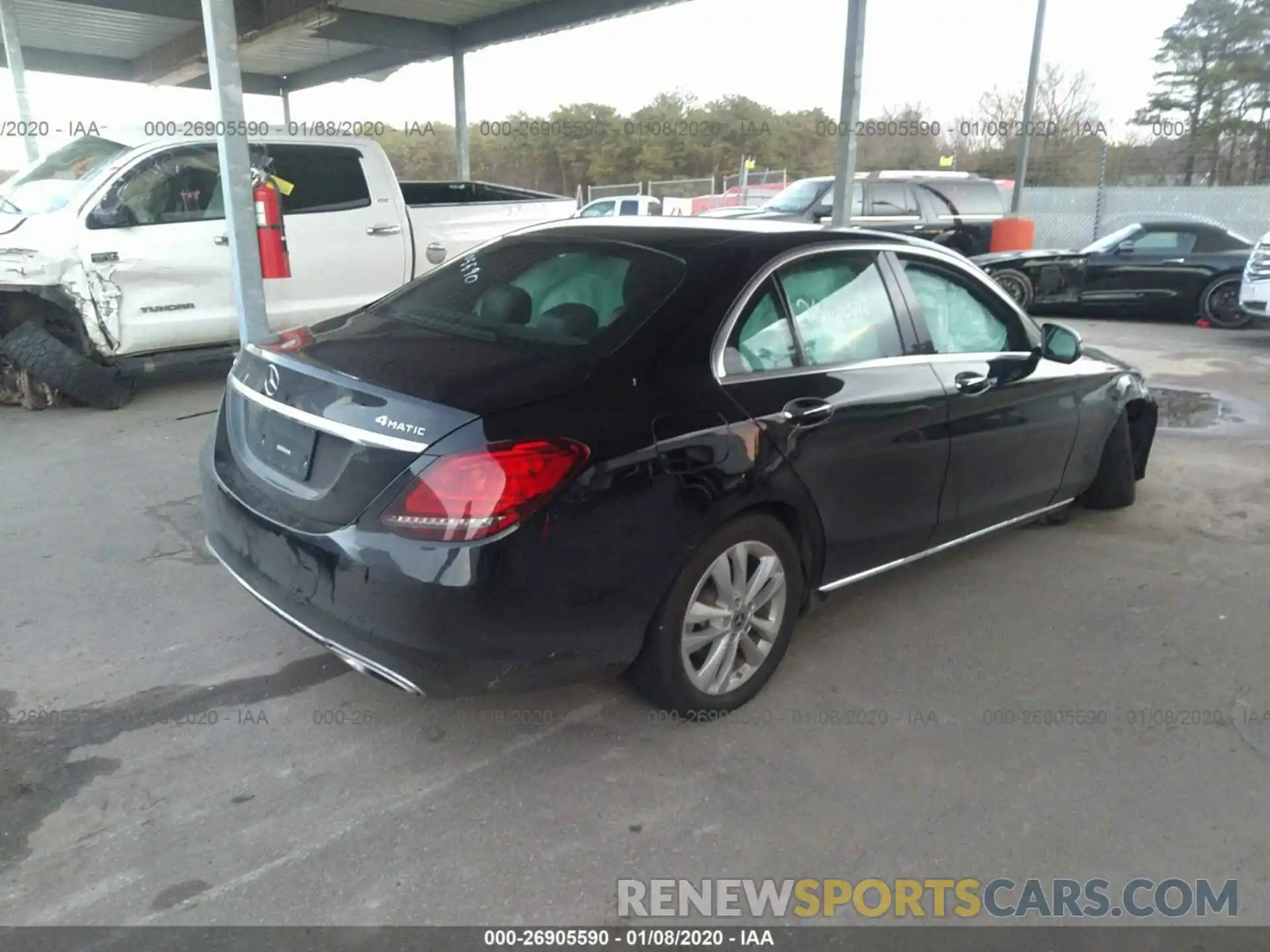 4 Photograph of a damaged car 55SWF8EB9KU290761 MERCEDES-BENZ C 2019