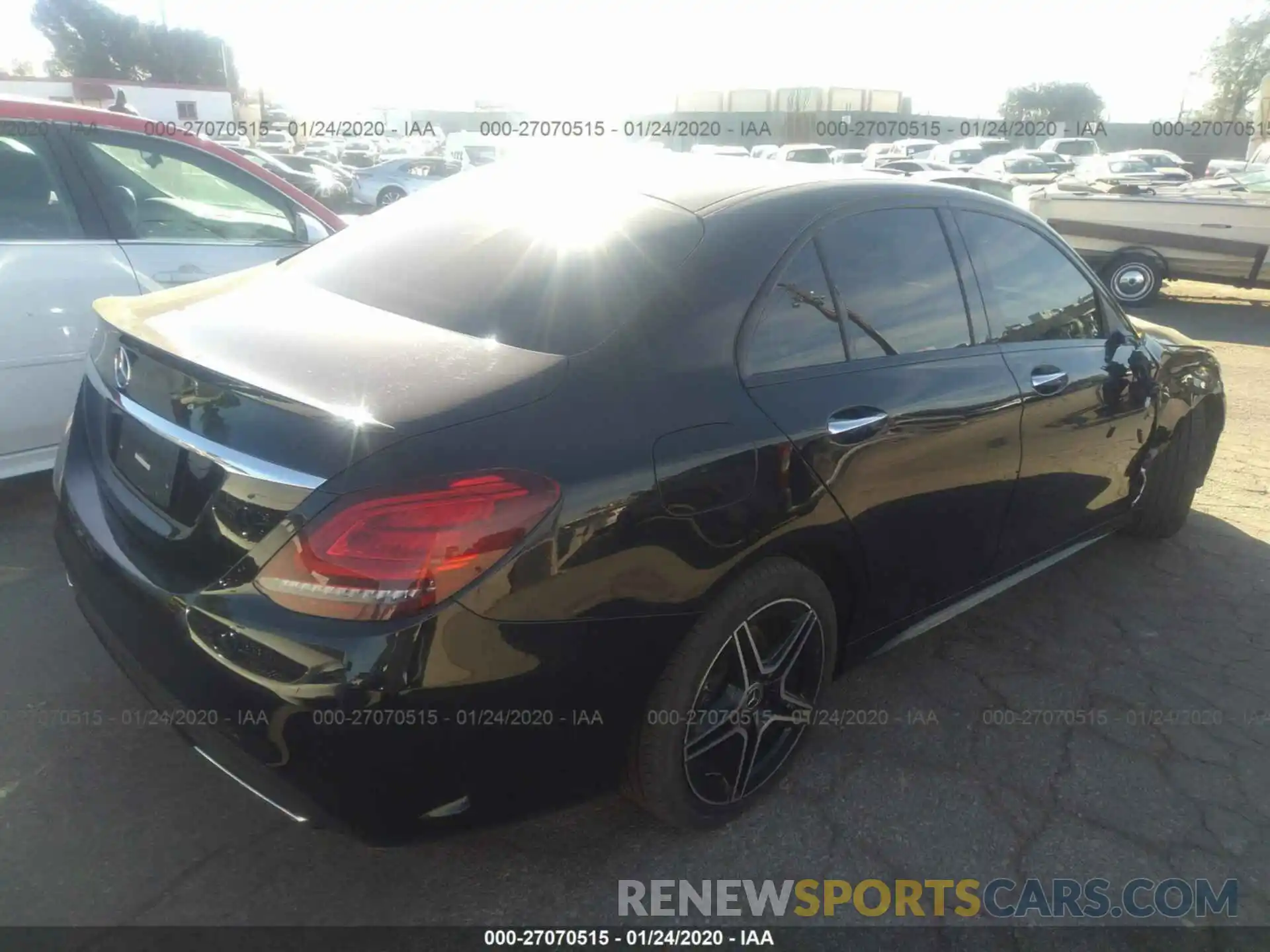 4 Photograph of a damaged car WDDWF8DBXKR458118 MERCEDES-BENZ C 2019