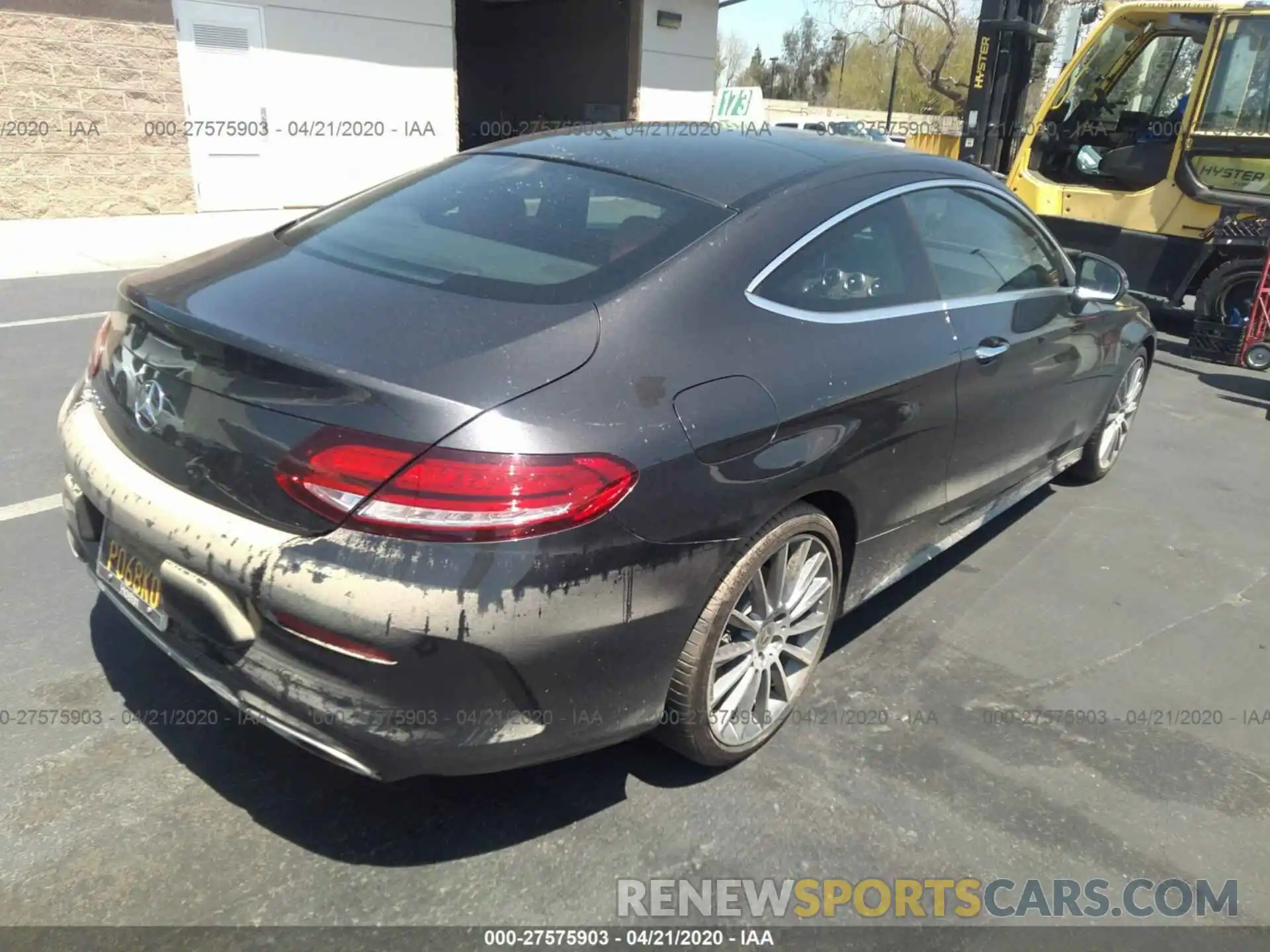 4 Photograph of a damaged car WDDWJ8DB2KF768859 MERCEDES-BENZ C 2019