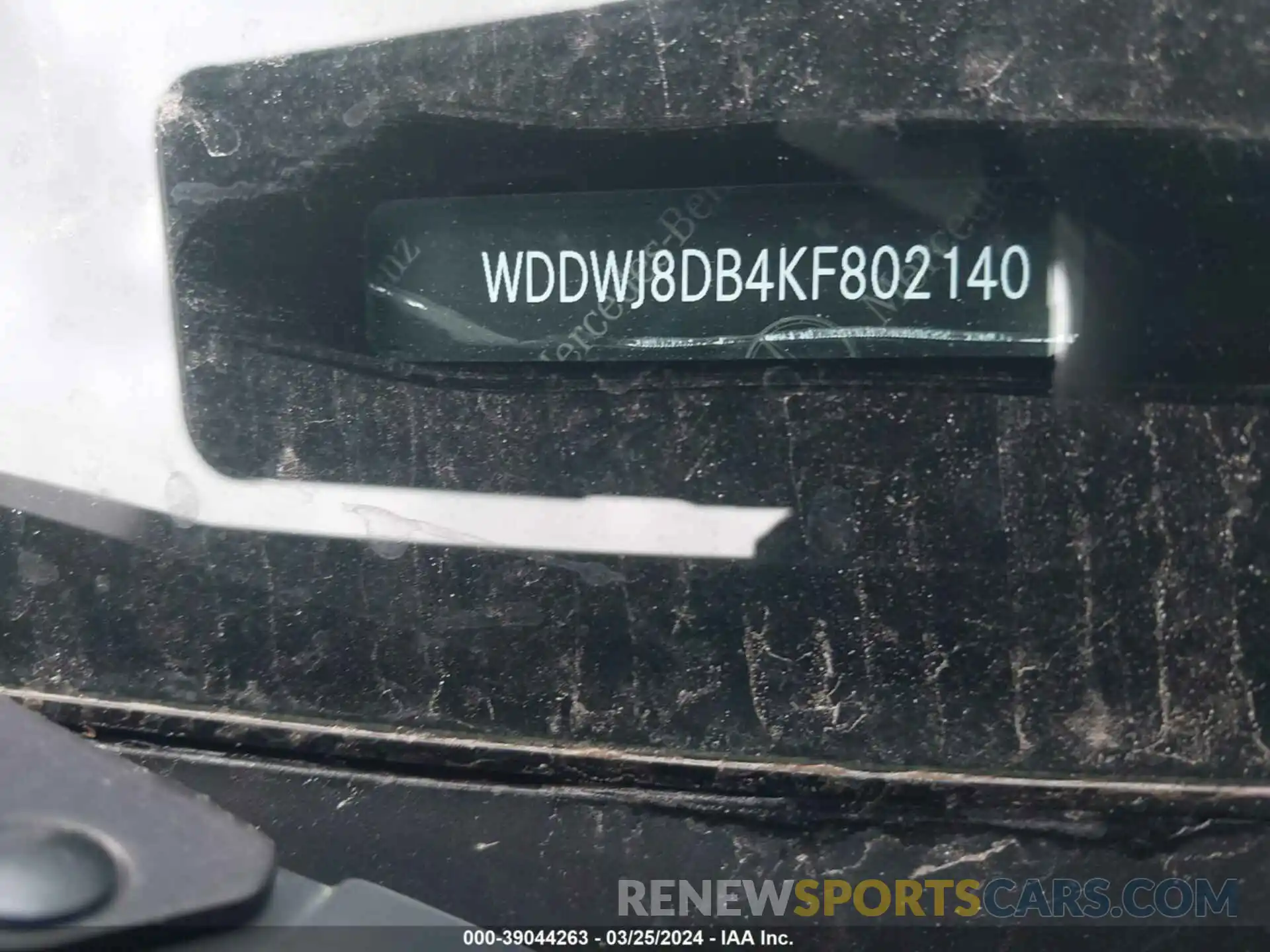 9 Photograph of a damaged car WDDWJ8DB4KF802140 MERCEDES-BENZ C 2019