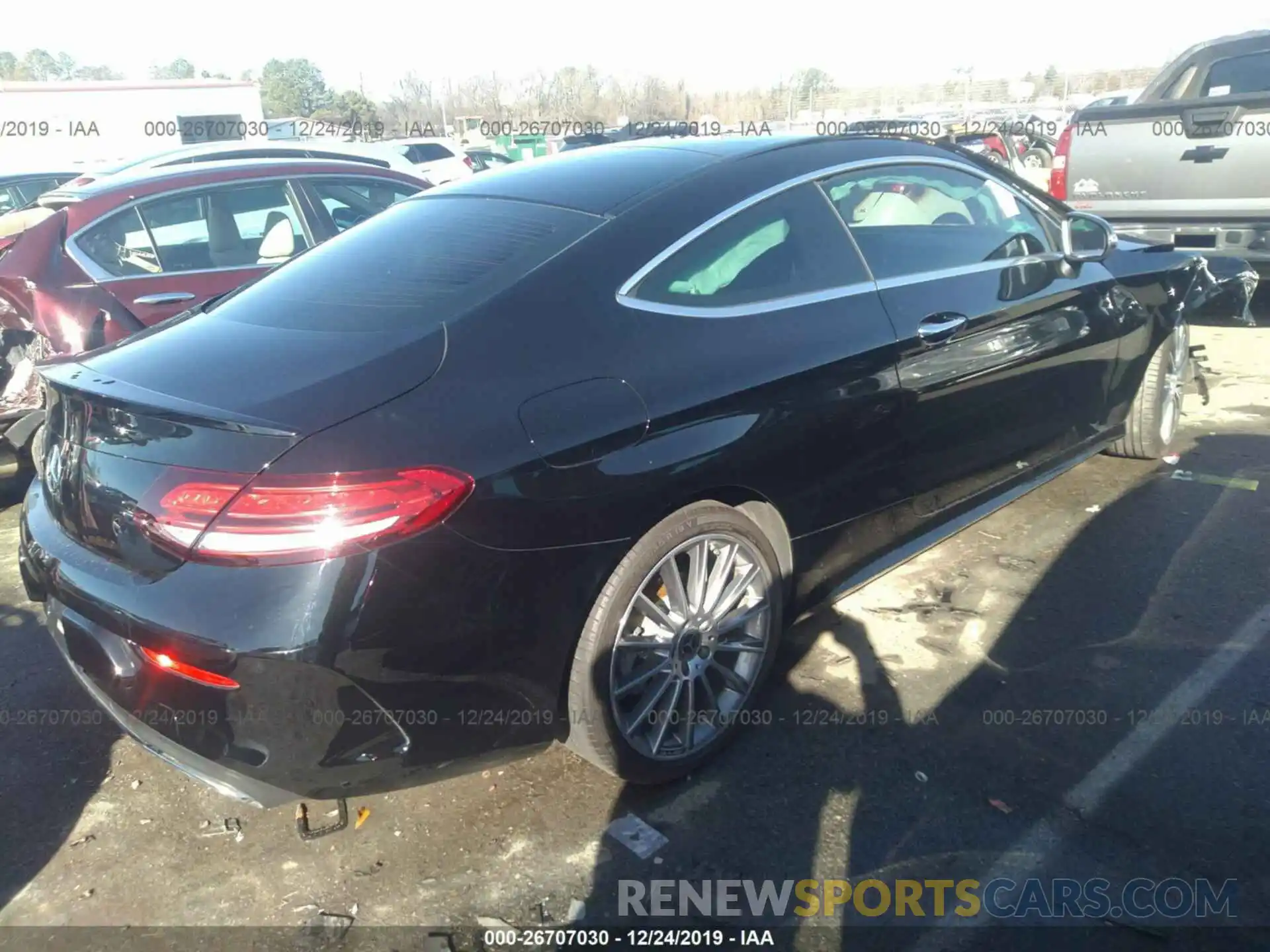 4 Photograph of a damaged car WDDWJ8DB7KF839635 MERCEDES-BENZ C 2019