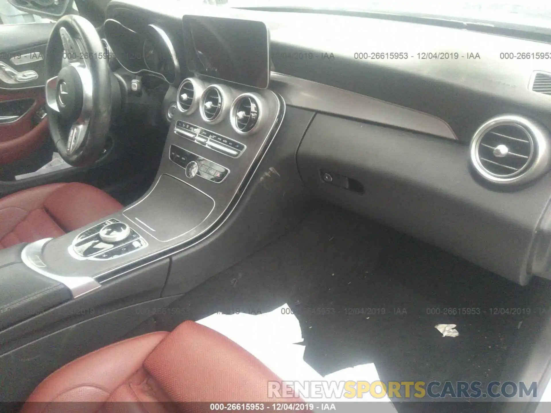 5 Photograph of a damaged car WDDWJ8EB2KF802474 MERCEDES-BENZ C 2019