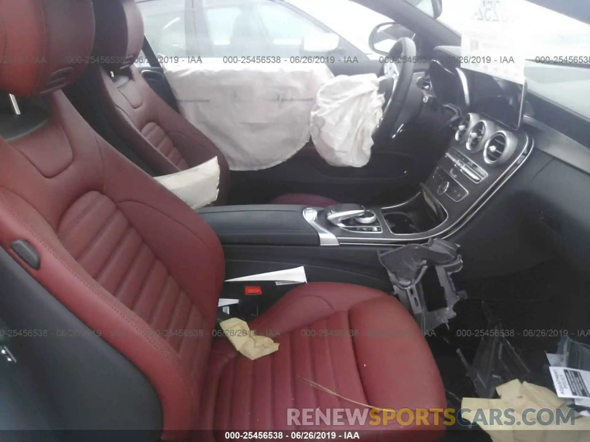 5 Photograph of a damaged car WDDWK6EB9KF800299 MERCEDES-BENZ C 2019