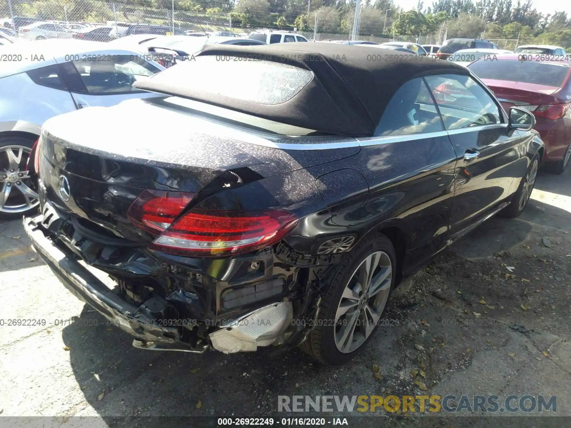 4 Photograph of a damaged car WDDWK8DB4KF820991 MERCEDES-BENZ C 2019