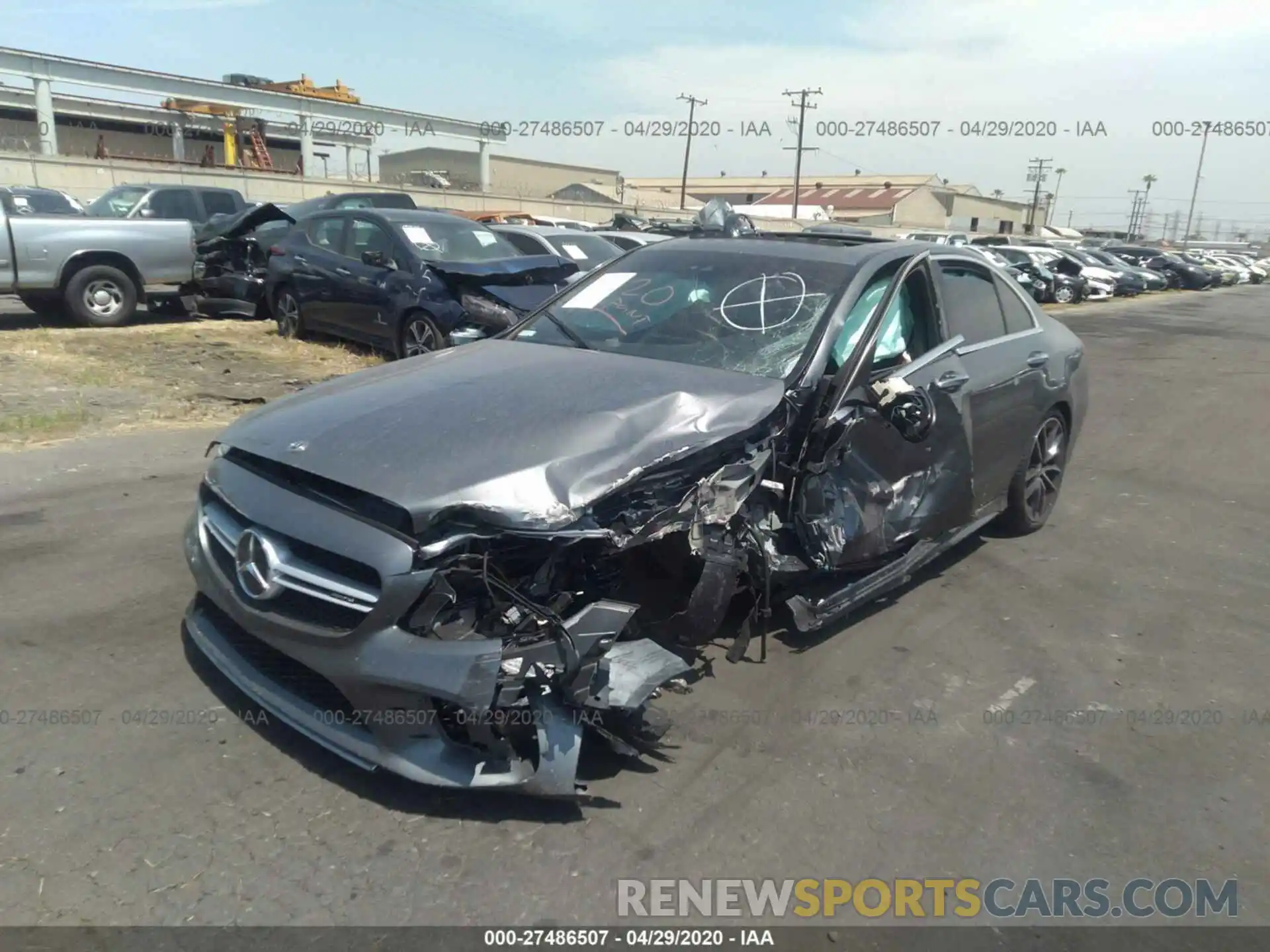 2 Photograph of a damaged car 55SWF6EB5LU331358 MERCEDES-BENZ C 2020