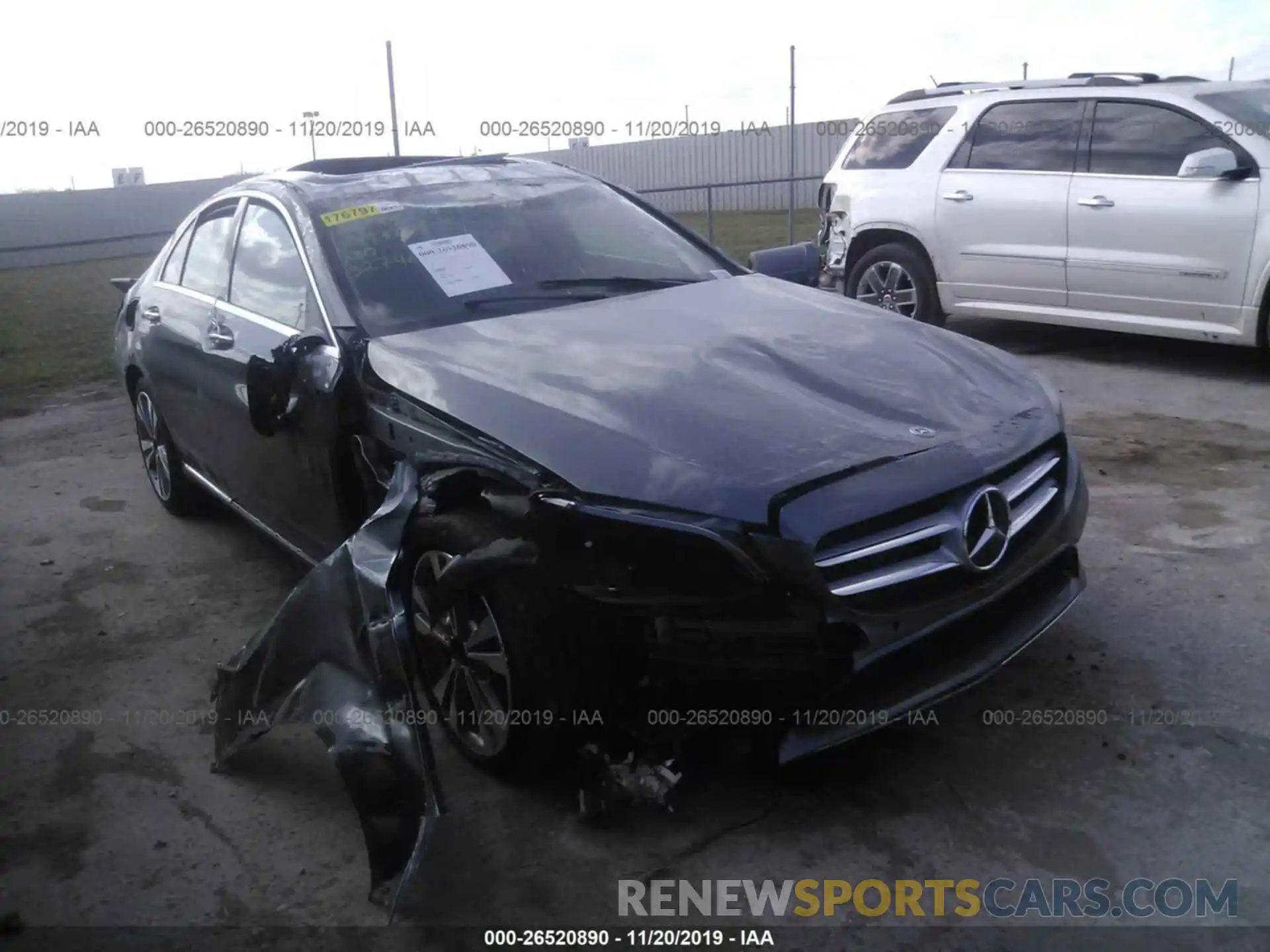 1 Photograph of a damaged car 55SWF8DB5LU327484 MERCEDES-BENZ C 2020