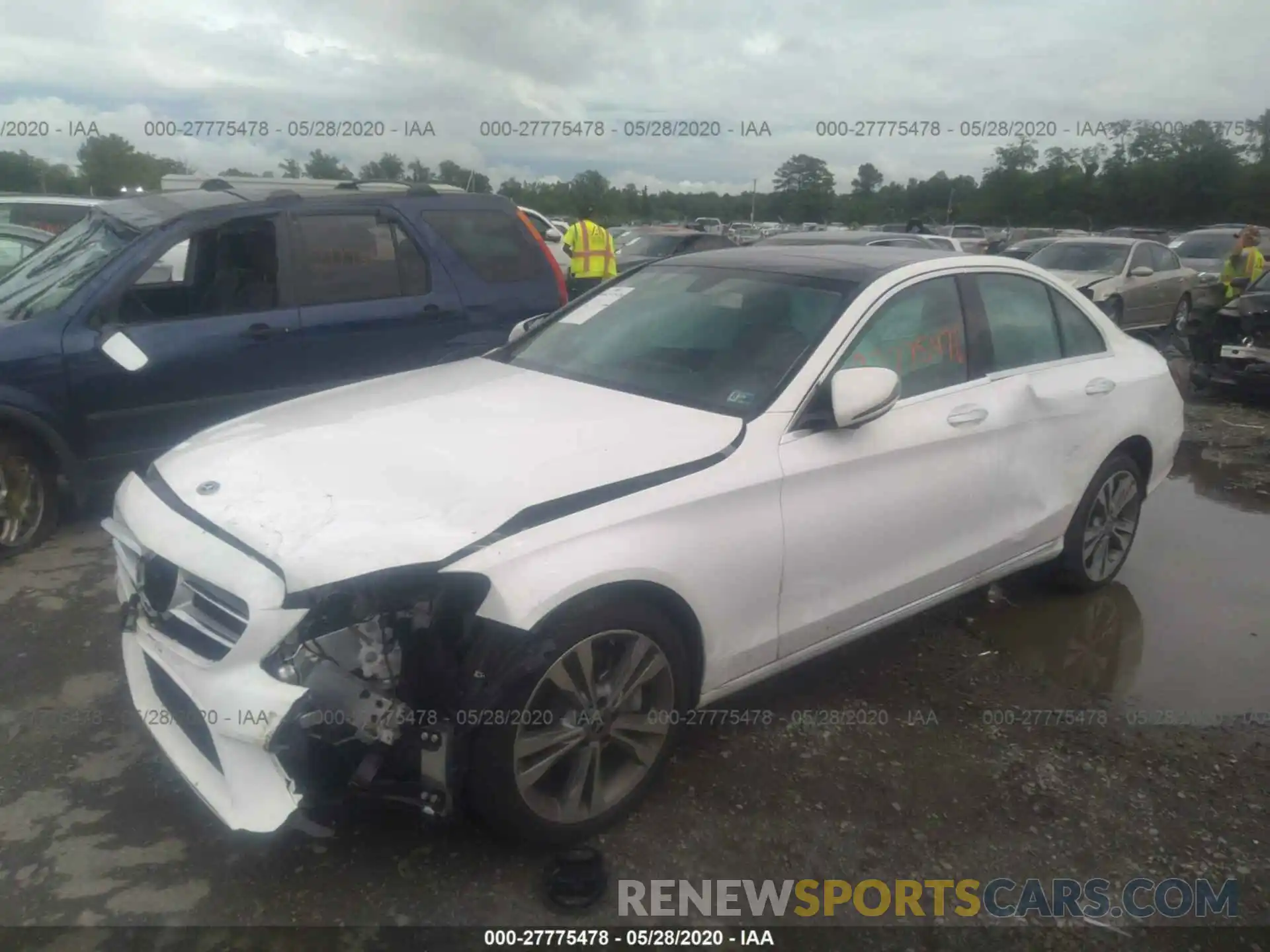 2 Photograph of a damaged car 55SWF8EB9LU326210 MERCEDES-BENZ C 2020