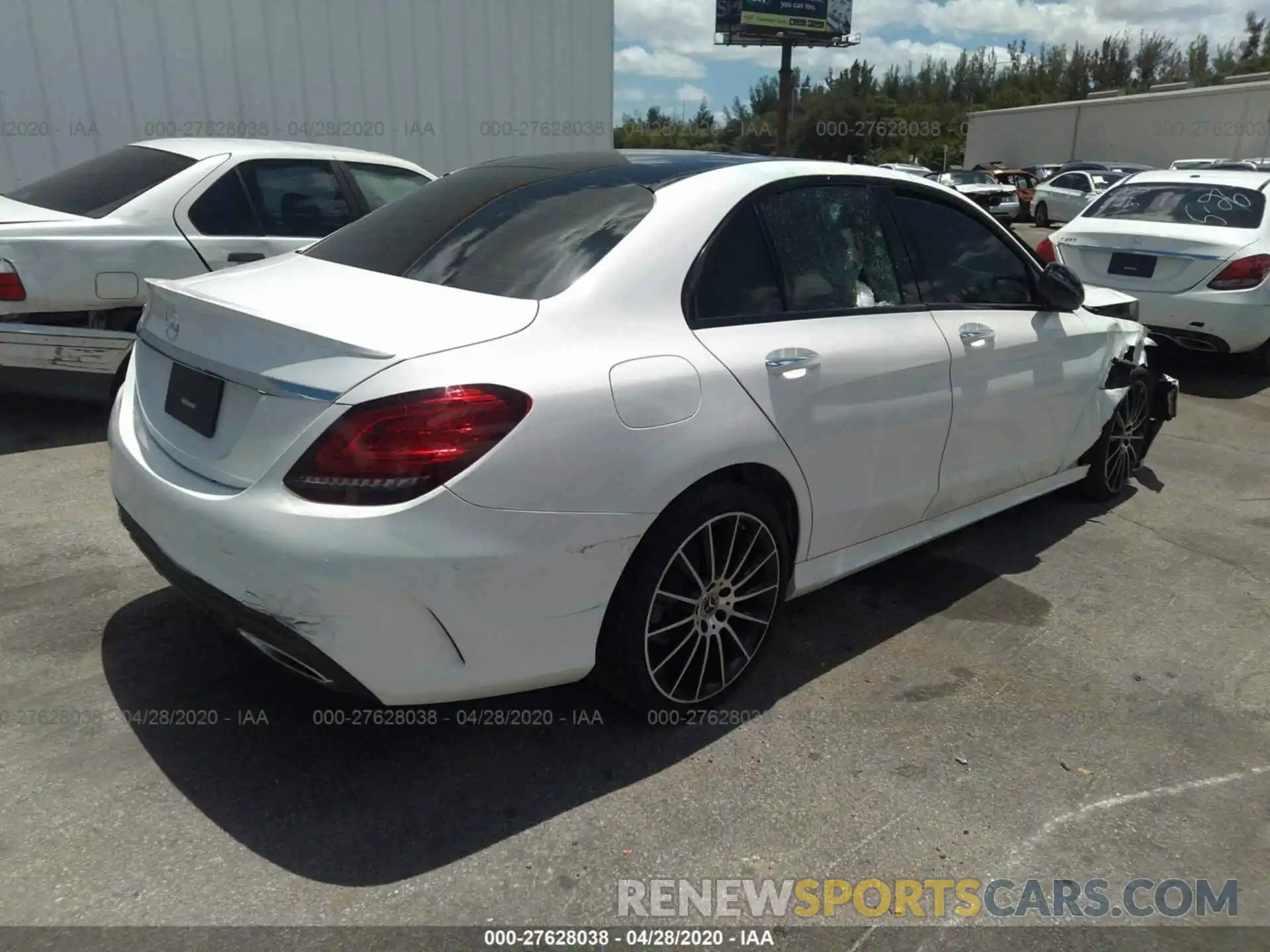 4 Photograph of a damaged car W1KWF8DB5LR569970 MERCEDES-BENZ C 2020