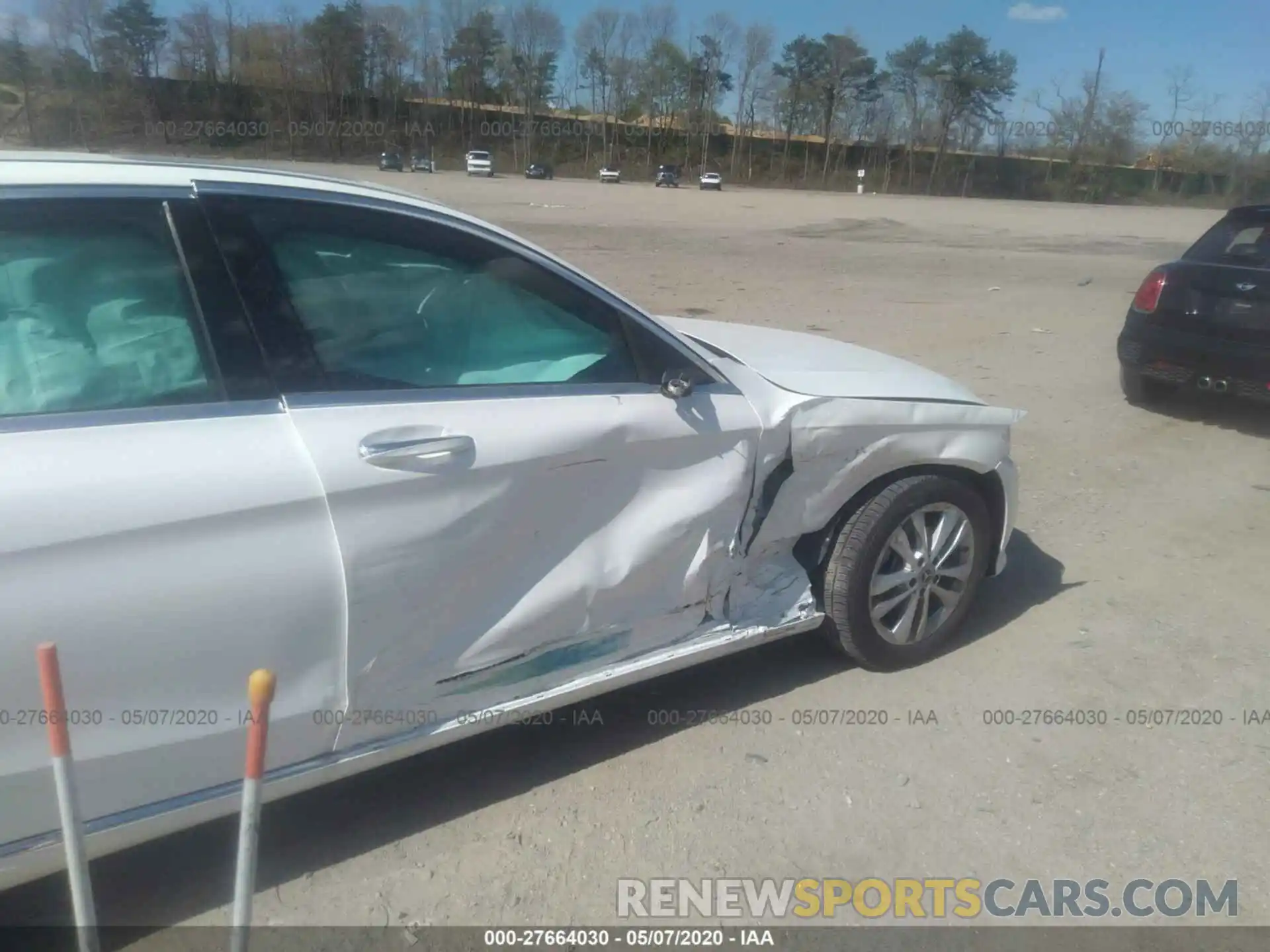 6 Photograph of a damaged car W1KWF8EB5LR570258 MERCEDES-BENZ C 2020