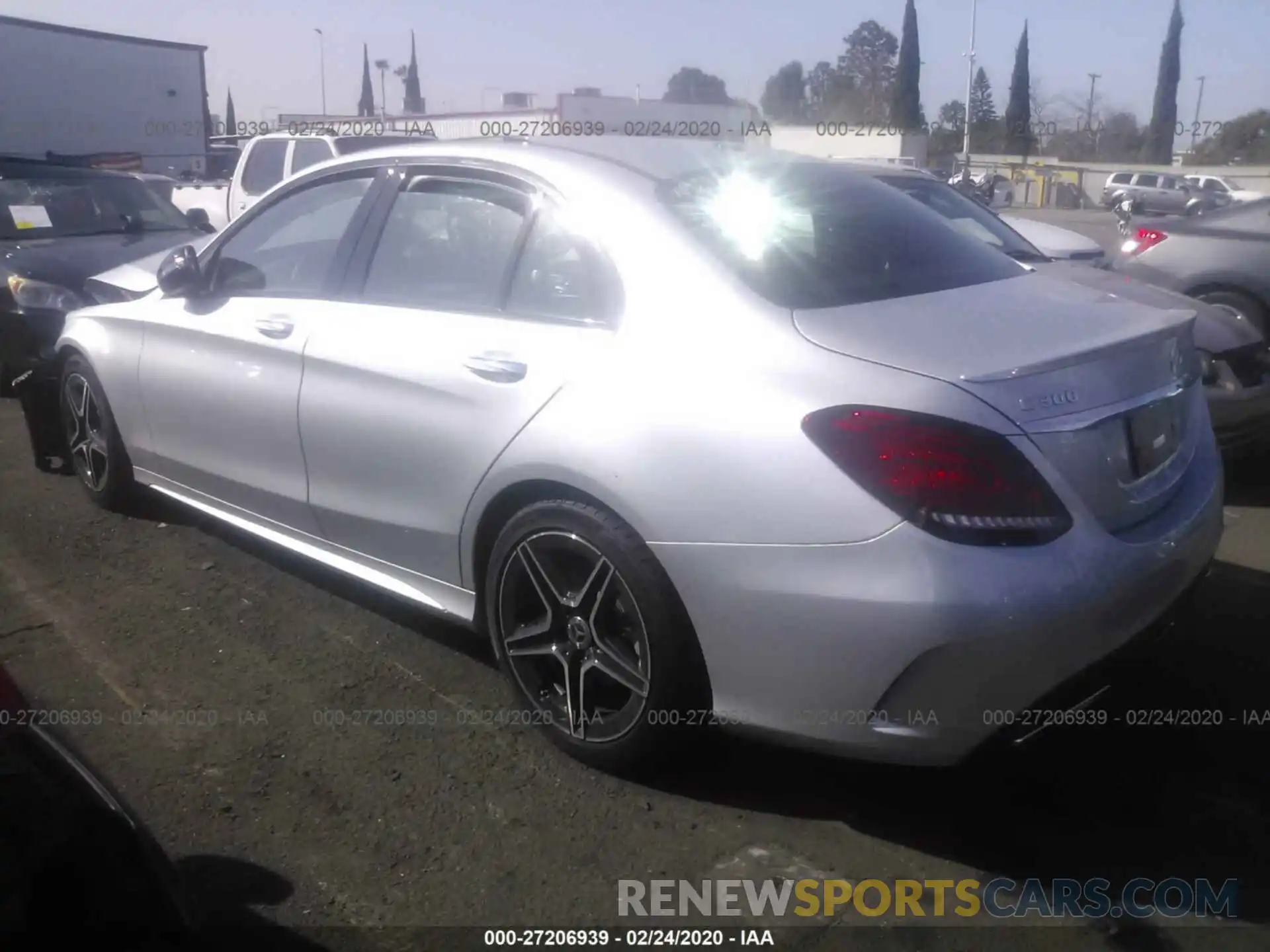 3 Photograph of a damaged car WDDWF8DB0LR550422 MERCEDES-BENZ C 2020