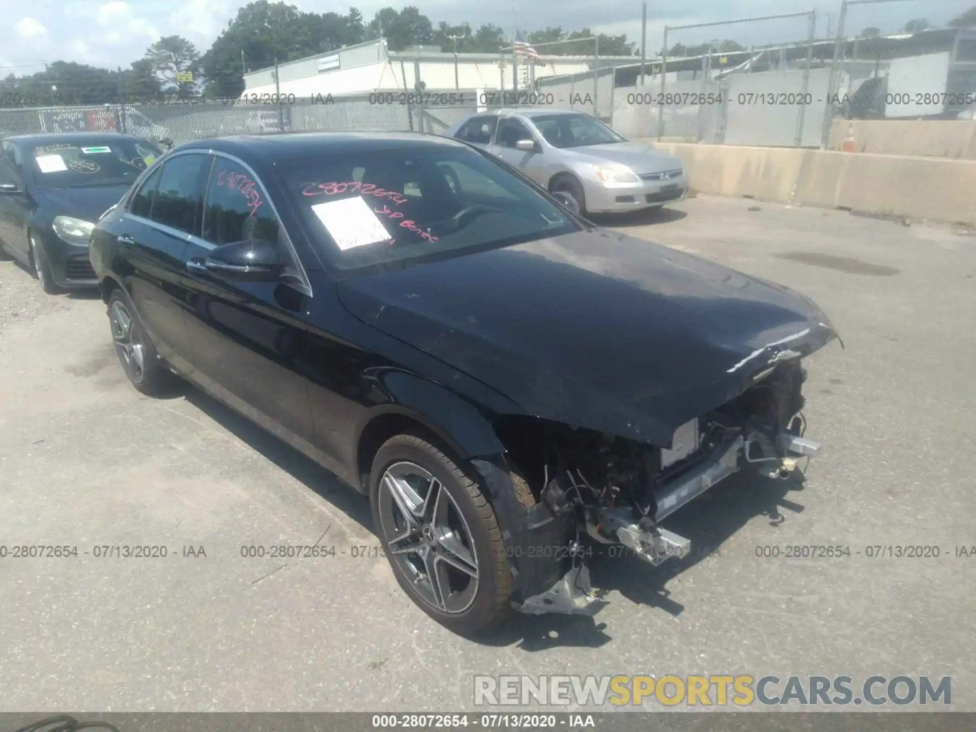 1 Photograph of a damaged car WDDWF8EB4LR535758 MERCEDES-BENZ C 2020