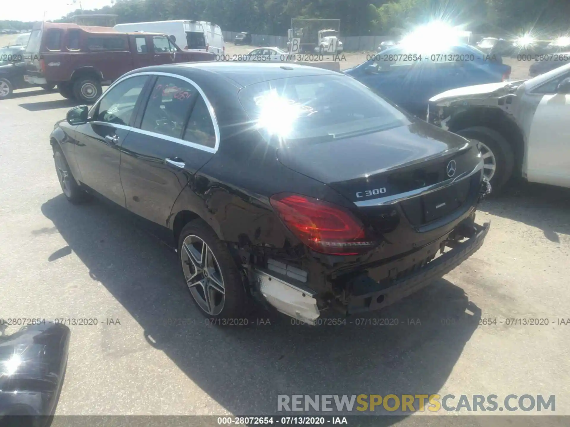 3 Photograph of a damaged car WDDWF8EB4LR535758 MERCEDES-BENZ C 2020