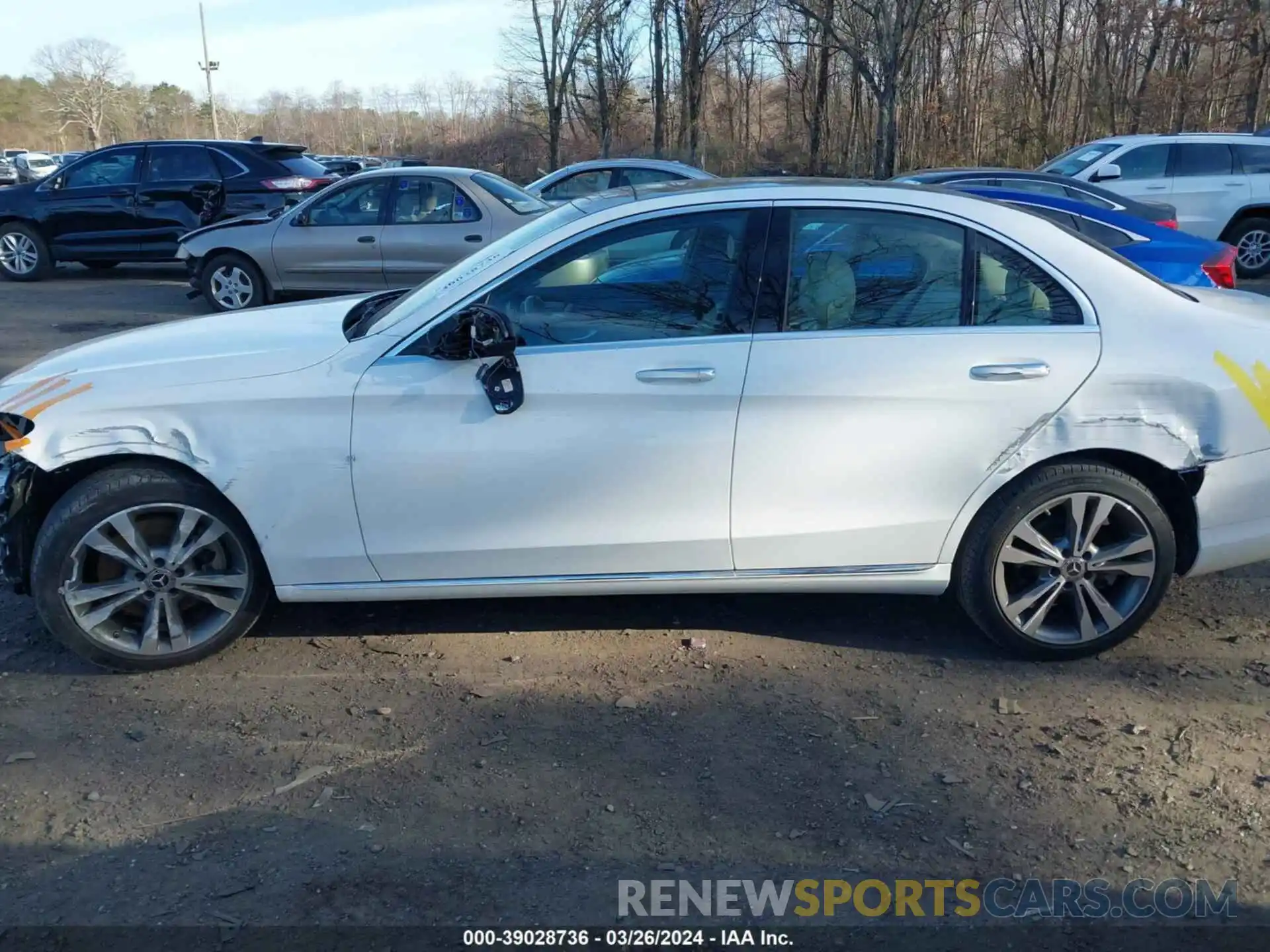 19 Photograph of a damaged car W1KWF8EB2MR629381 MERCEDES-BENZ C 2021