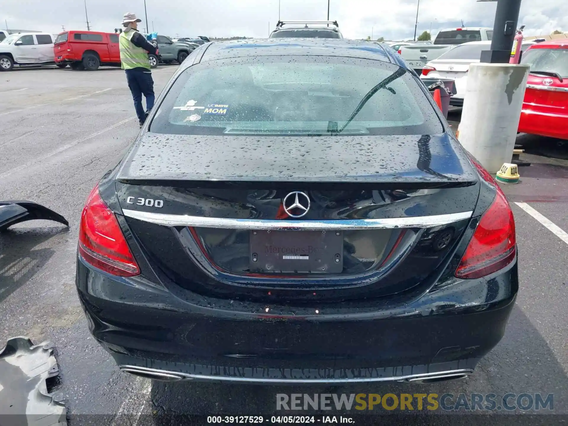 17 Photograph of a damaged car 55SWF8DB0KU310655 MERCEDES-BENZ C 300 2019