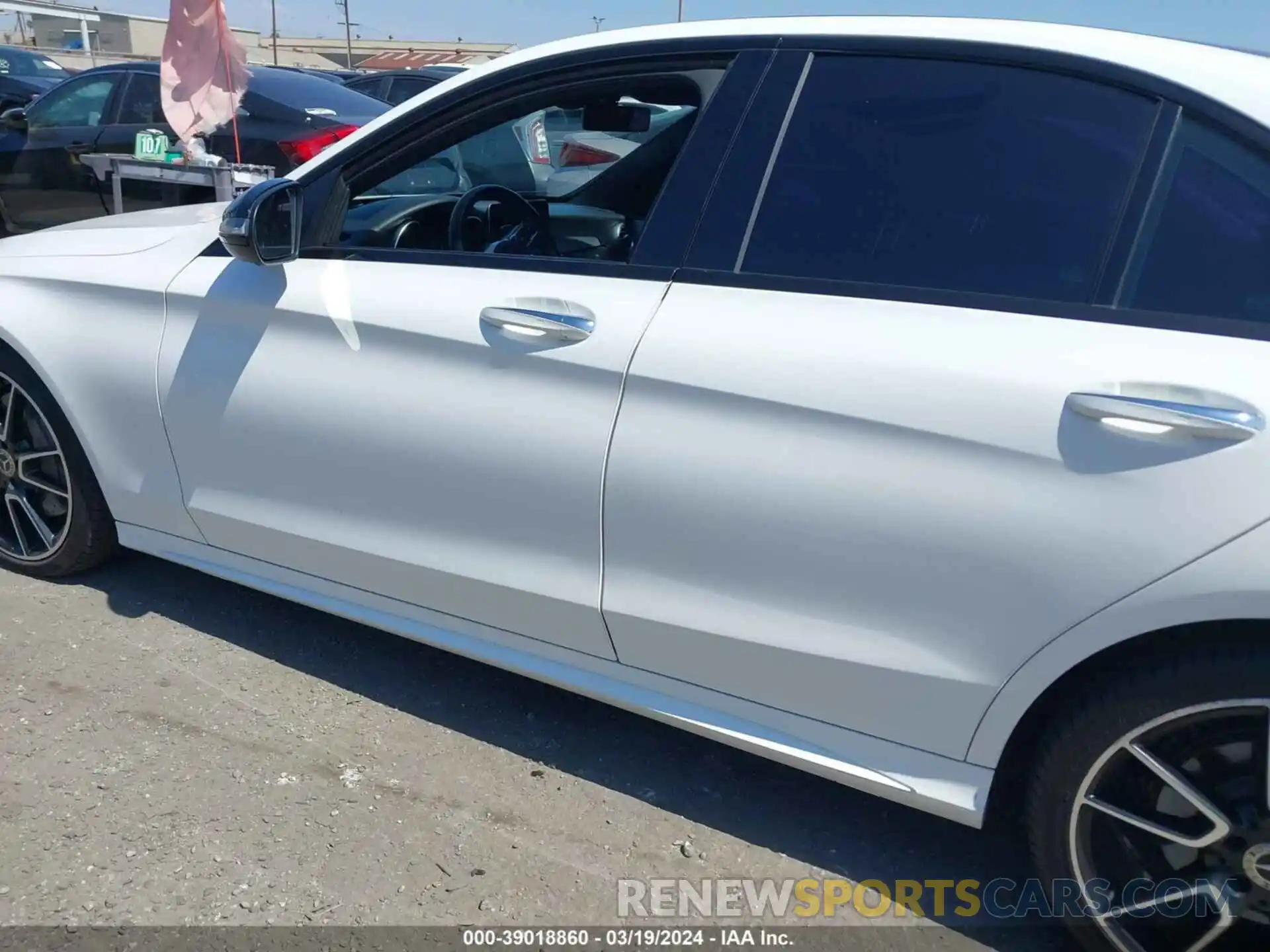 14 Photograph of a damaged car 55SWF8DB1KU303665 MERCEDES-BENZ C 300 2019