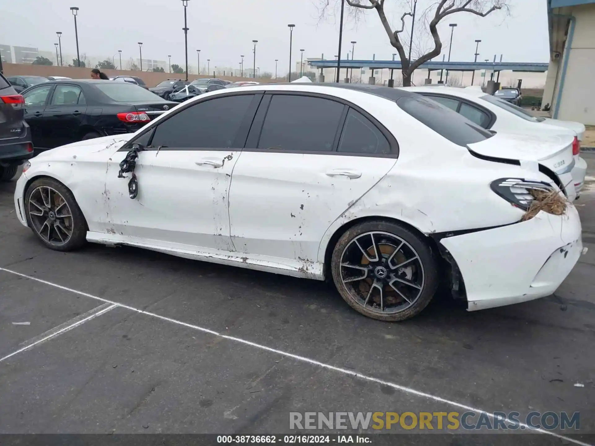 15 Photograph of a damaged car 55SWF8DB5KU295800 MERCEDES-BENZ C 300 2019