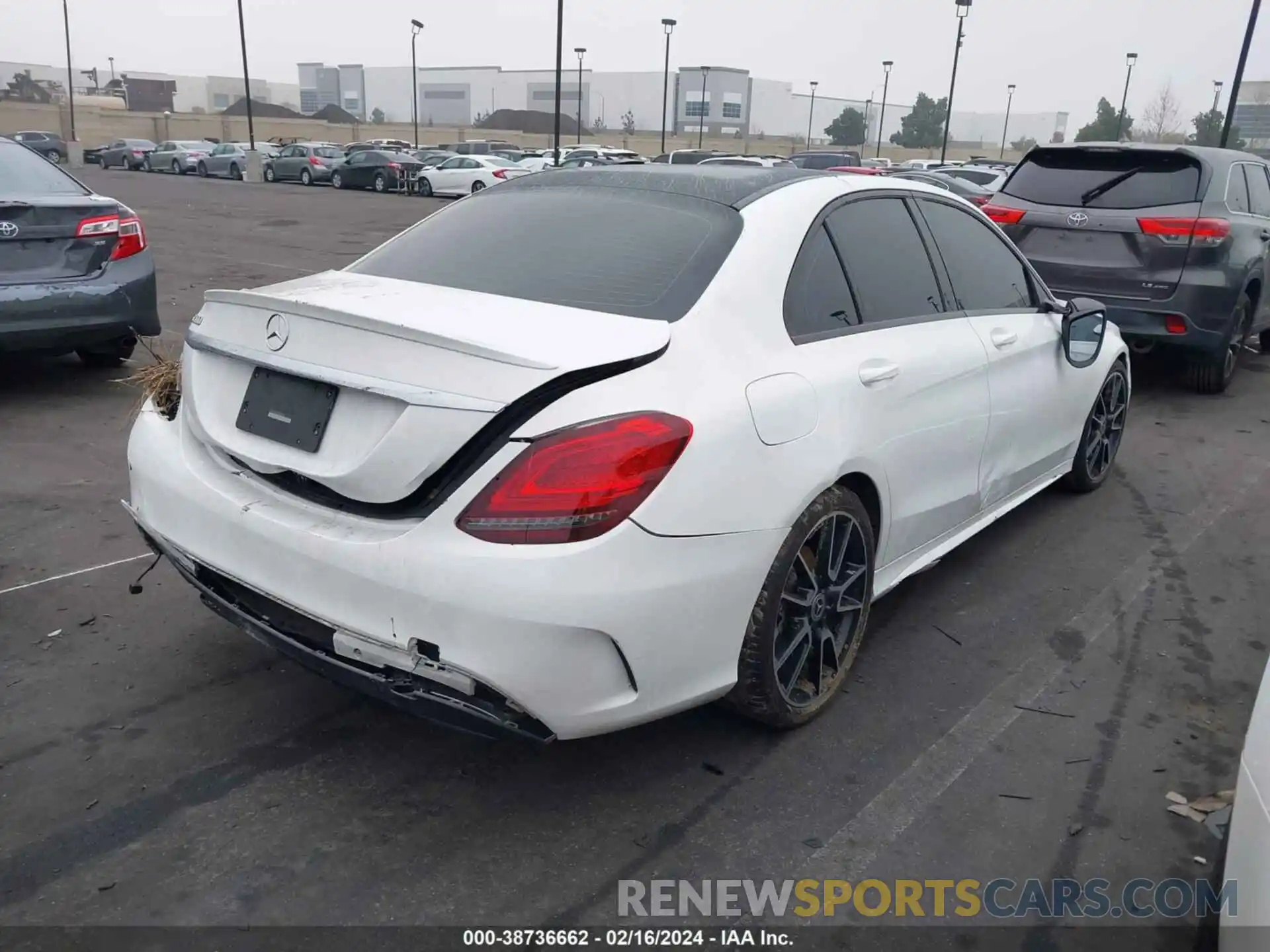 4 Photograph of a damaged car 55SWF8DB5KU295800 MERCEDES-BENZ C 300 2019