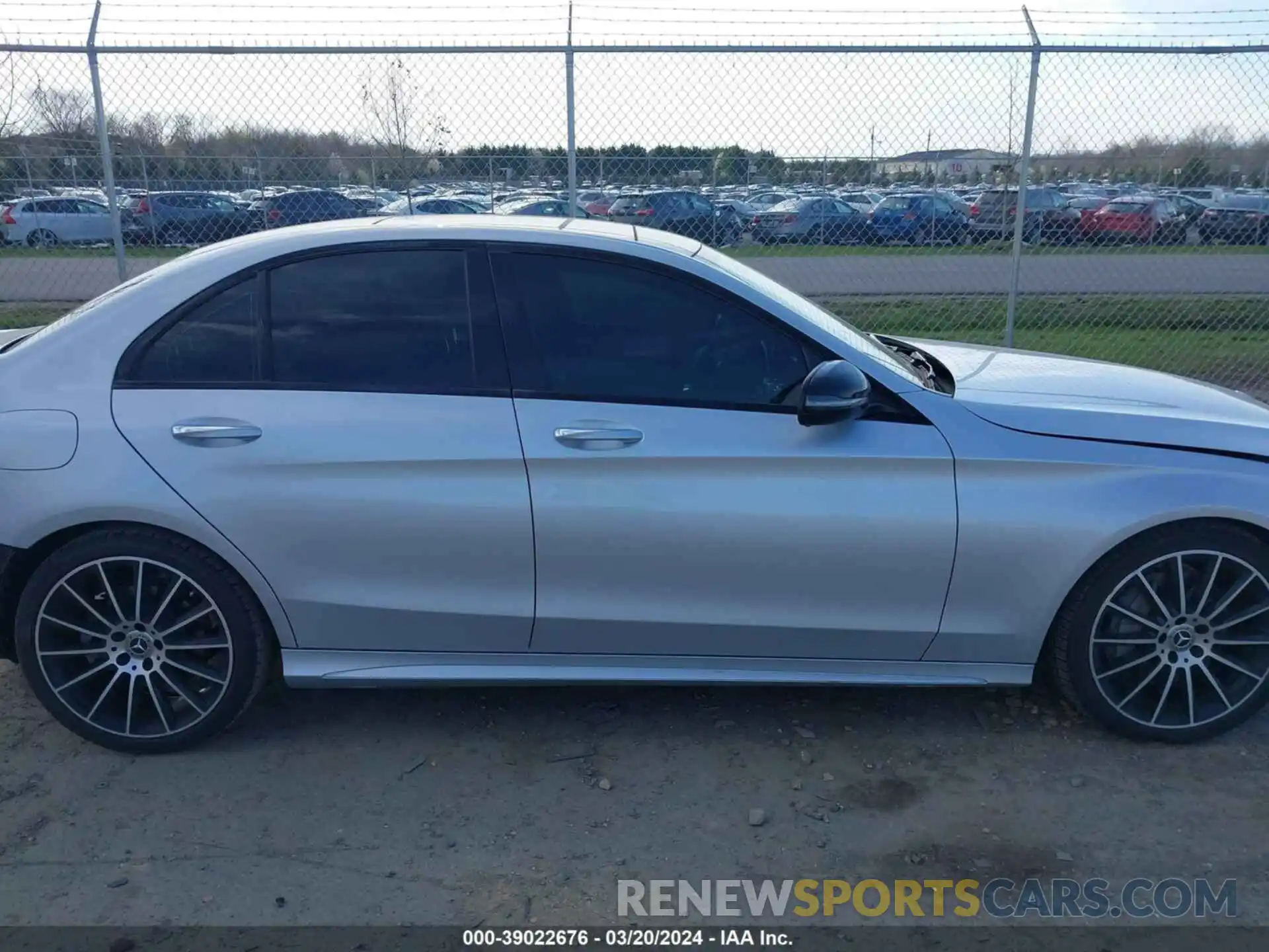 13 Photograph of a damaged car 55SWF8DB5KU297577 MERCEDES-BENZ C 300 2019