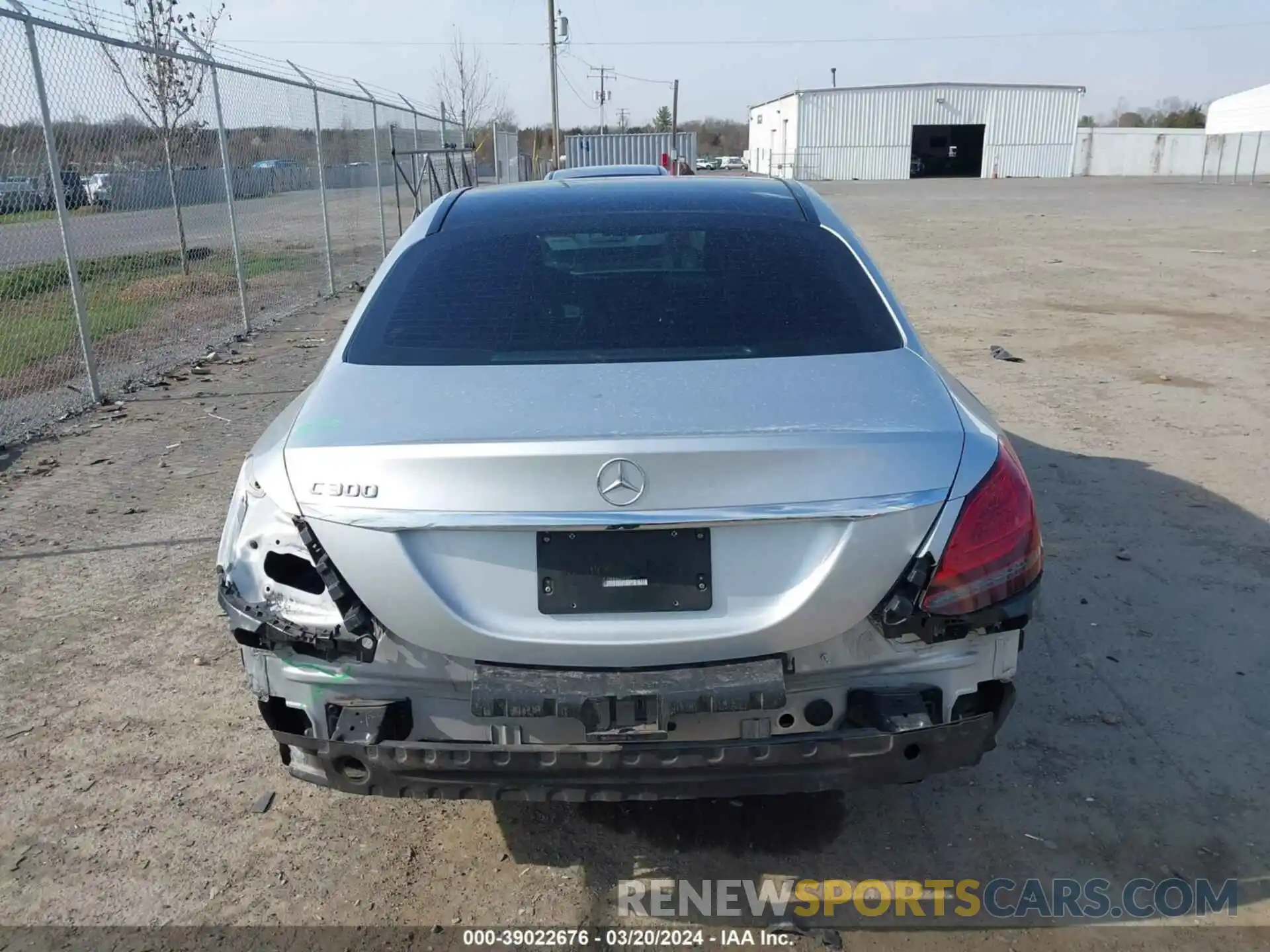 16 Photograph of a damaged car 55SWF8DB5KU297577 MERCEDES-BENZ C 300 2019