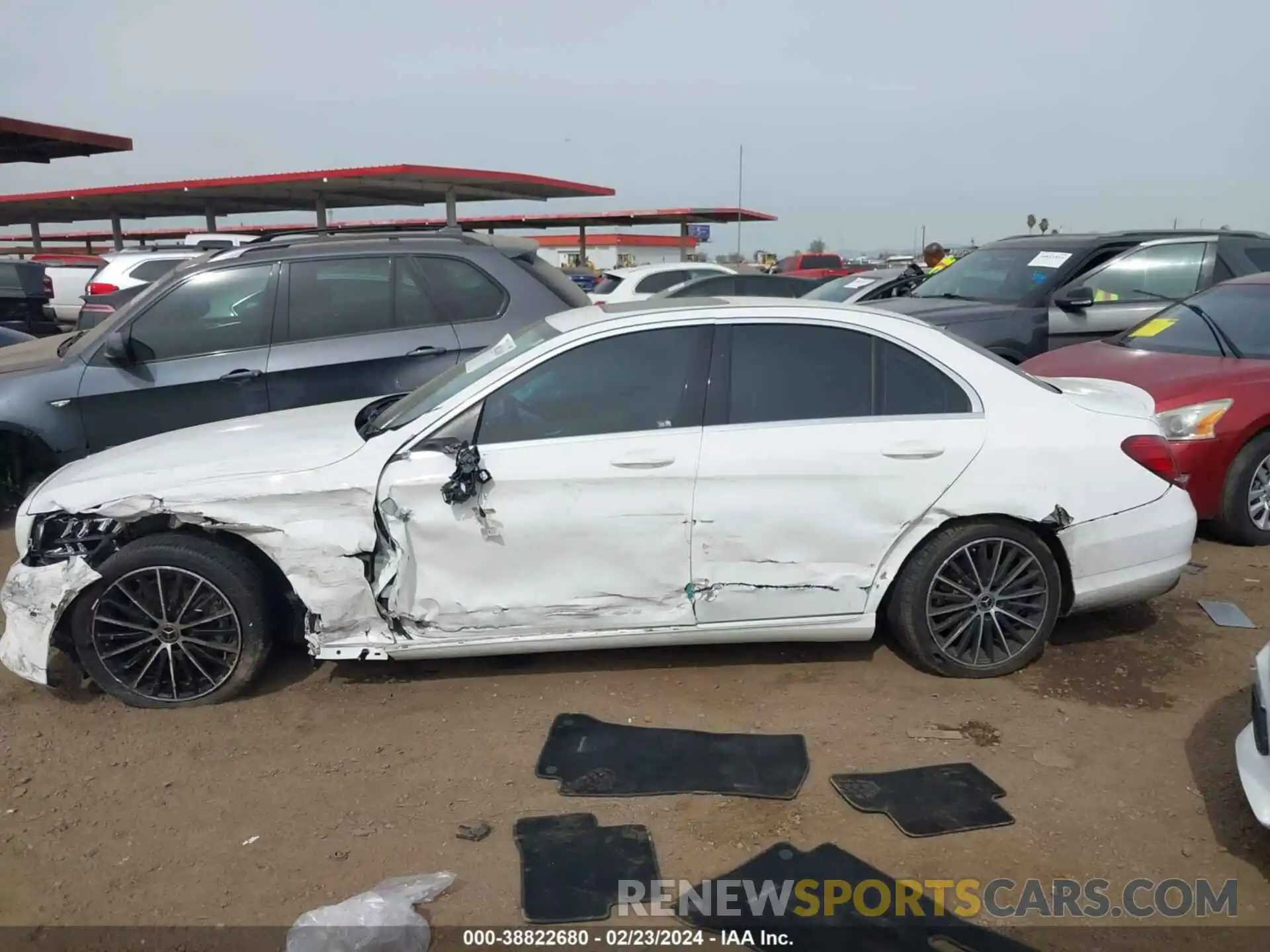 14 Photograph of a damaged car 55SWF8DB5KU300316 MERCEDES-BENZ C 300 2019