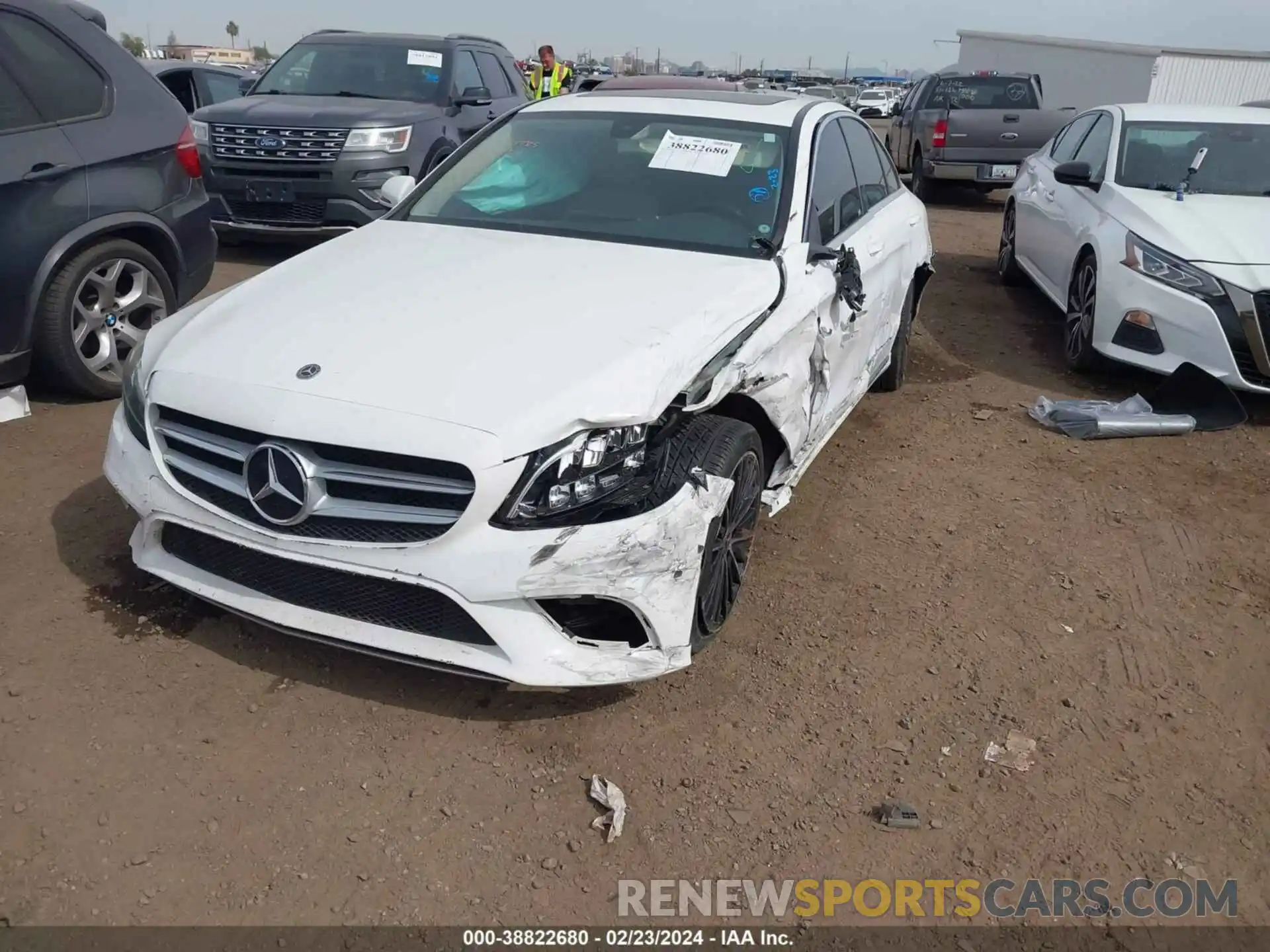 2 Photograph of a damaged car 55SWF8DB5KU300316 MERCEDES-BENZ C 300 2019