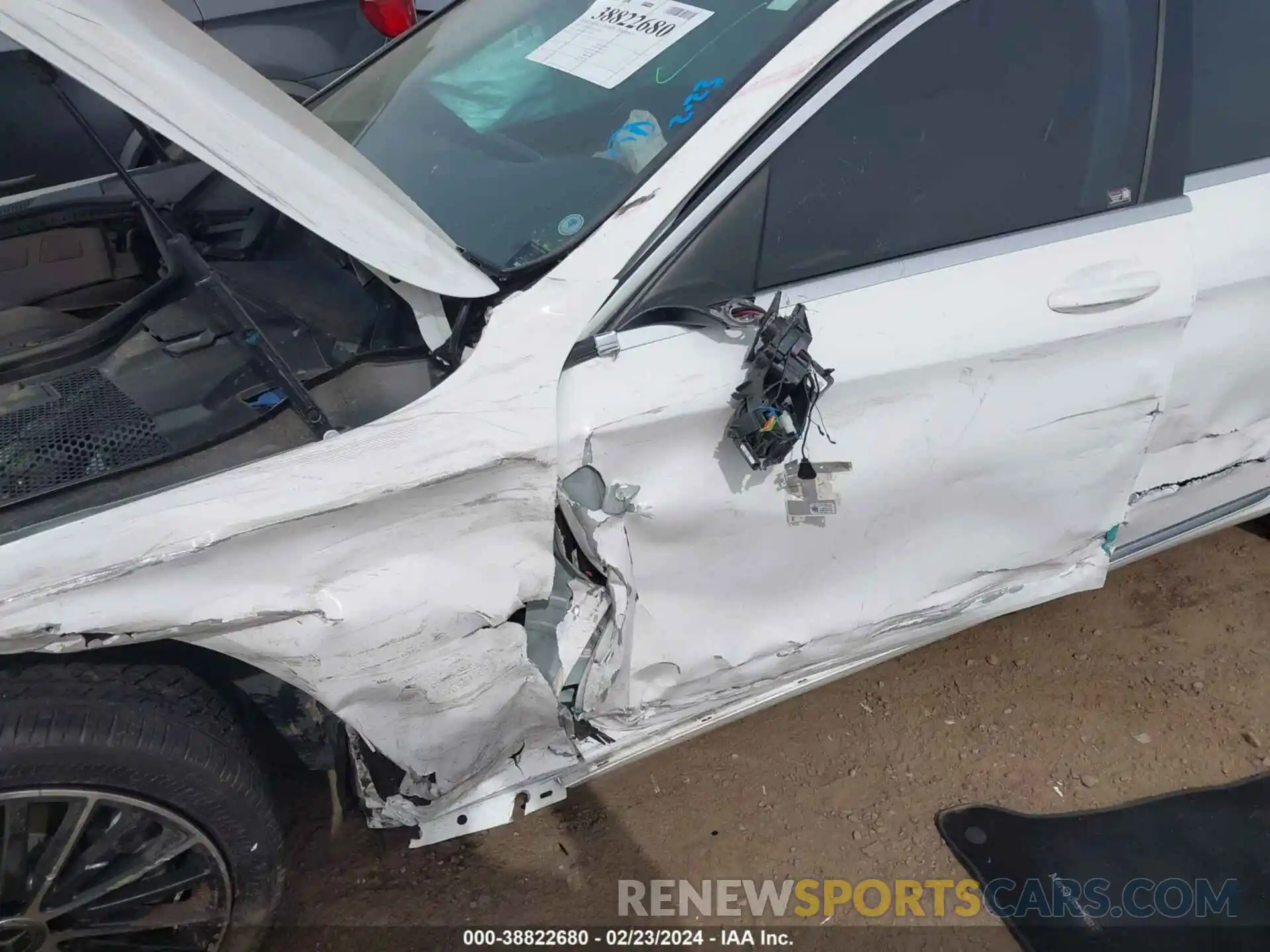 6 Photograph of a damaged car 55SWF8DB5KU300316 MERCEDES-BENZ C 300 2019