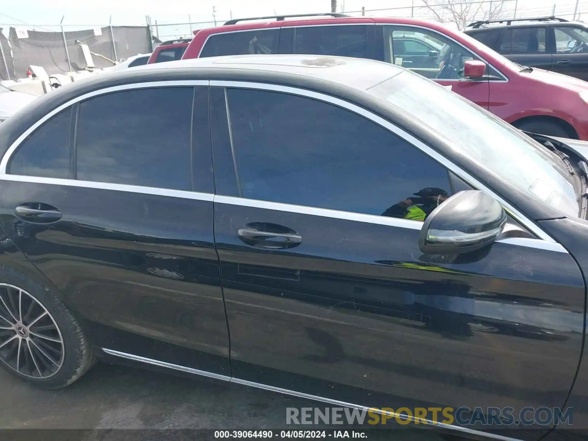 13 Photograph of a damaged car 55SWF8DB6KU297457 MERCEDES-BENZ C 300 2019