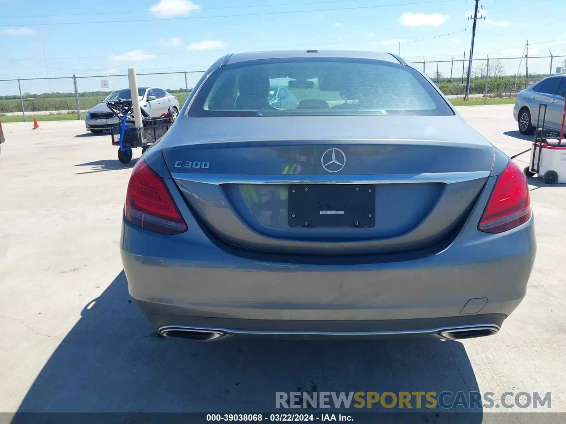 15 Photograph of a damaged car 55SWF8DB6KU299662 MERCEDES-BENZ C 300 2019