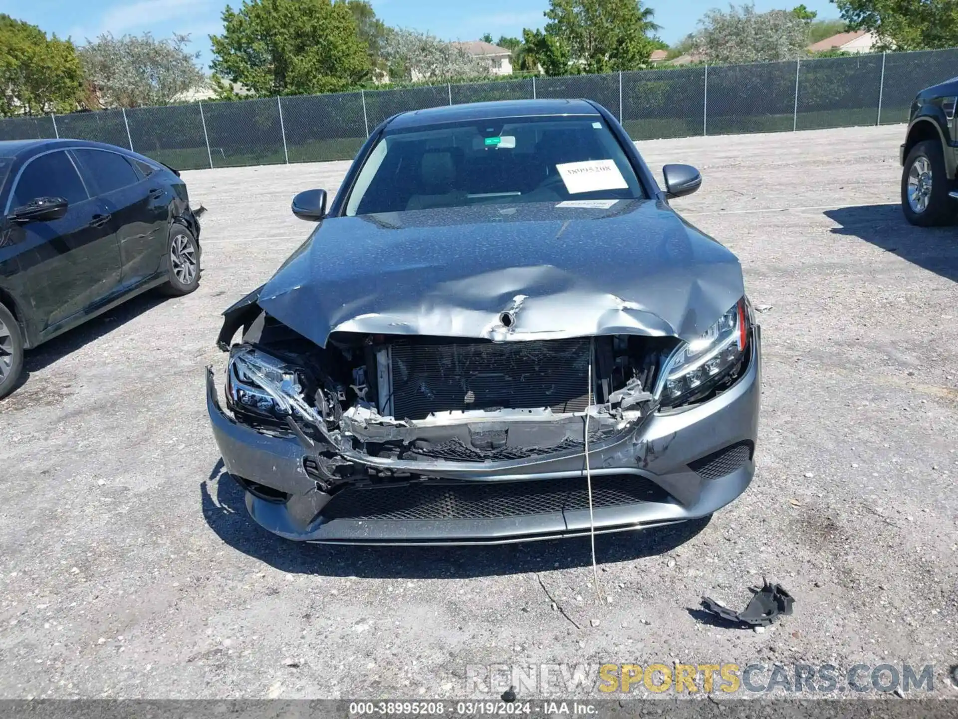 13 Photograph of a damaged car 55SWF8DB8KU300424 MERCEDES-BENZ C 300 2019