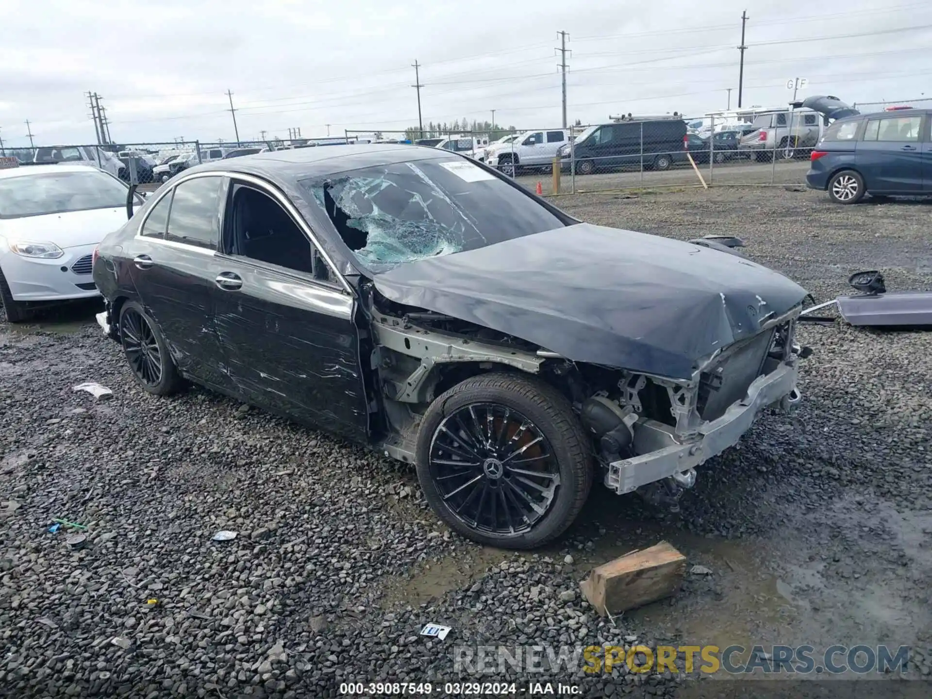 1 Photograph of a damaged car 55SWF8DB9KU301615 MERCEDES-BENZ C 300 2019