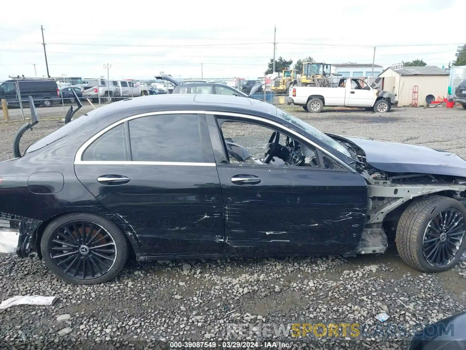 13 Photograph of a damaged car 55SWF8DB9KU301615 MERCEDES-BENZ C 300 2019