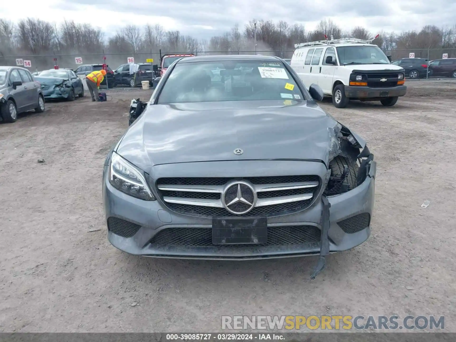 12 Photograph of a damaged car 55SWF8EB3KU304833 MERCEDES-BENZ C 300 2019