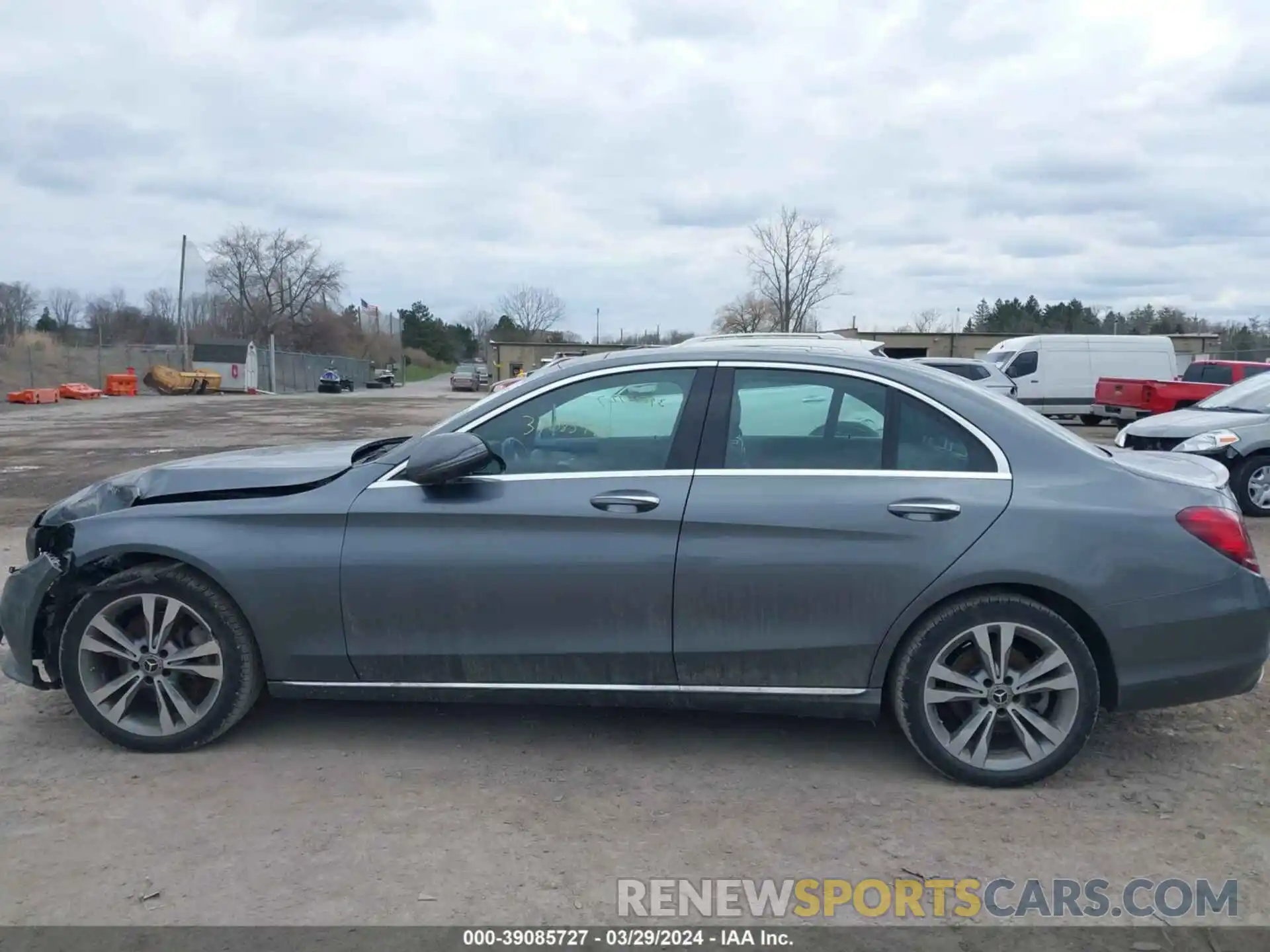 14 Photograph of a damaged car 55SWF8EB3KU304833 MERCEDES-BENZ C 300 2019