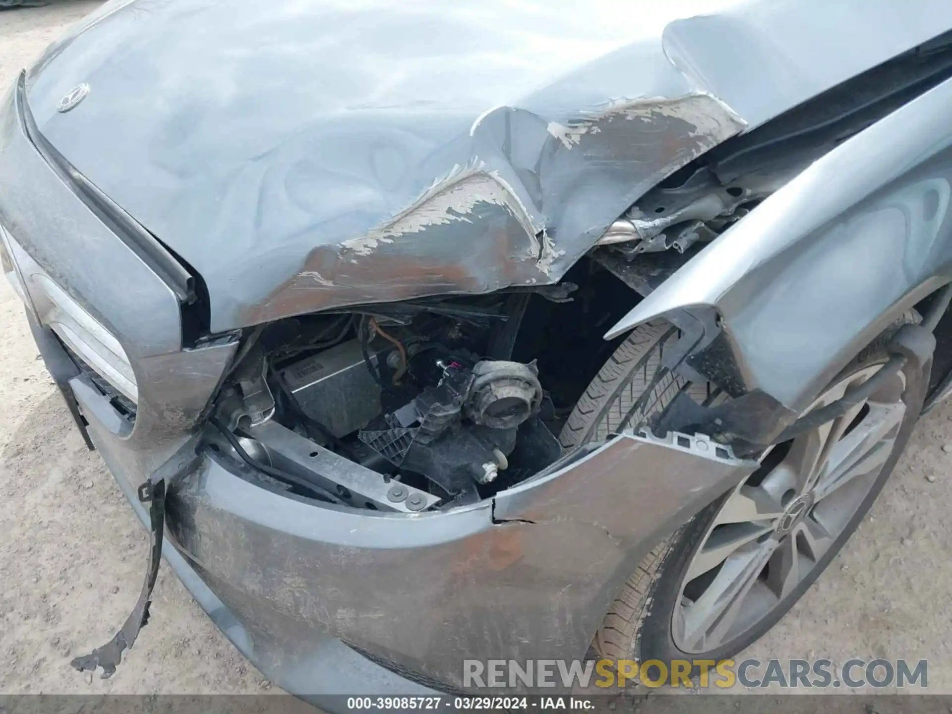 6 Photograph of a damaged car 55SWF8EB3KU304833 MERCEDES-BENZ C 300 2019