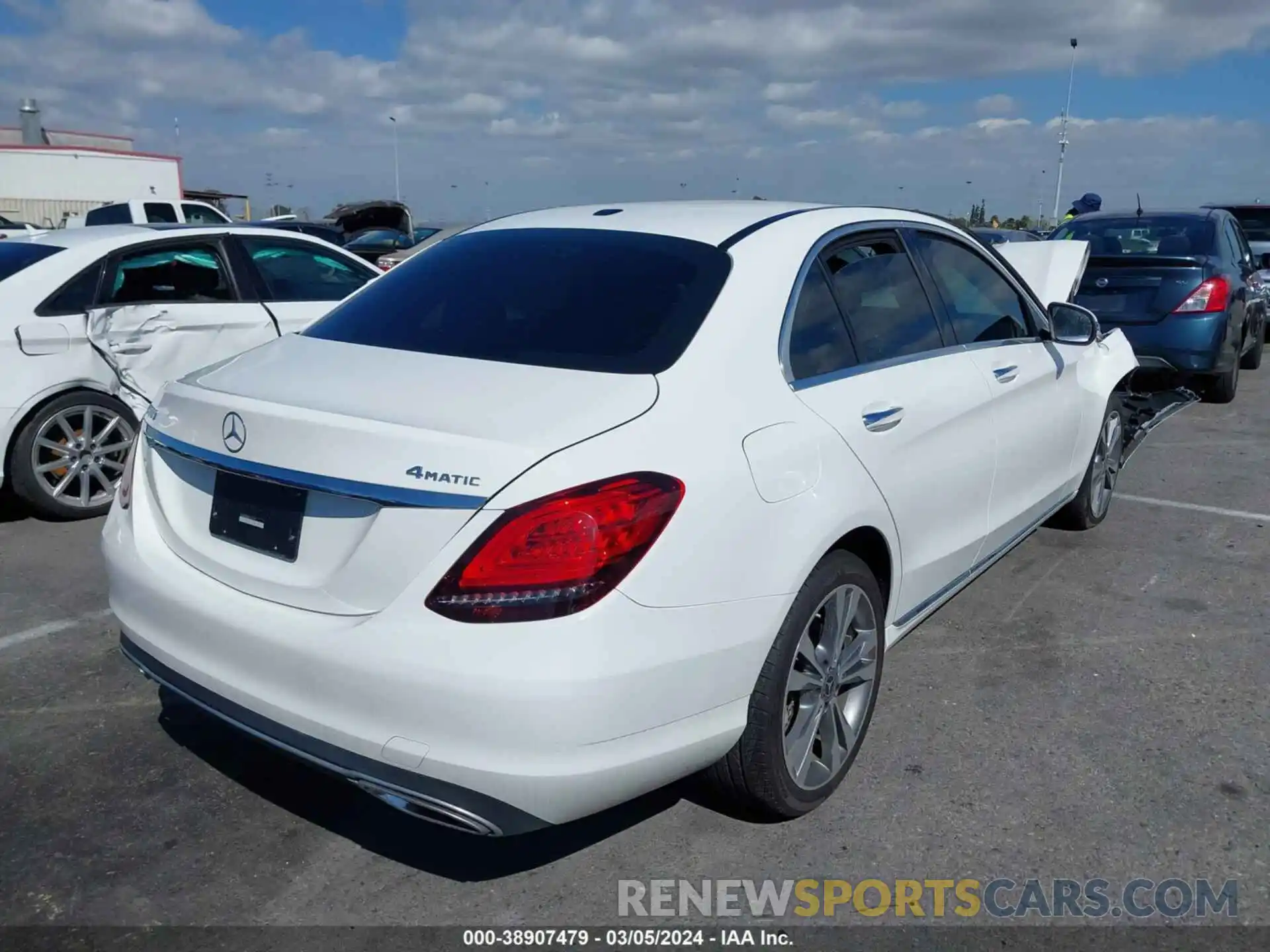 4 Photograph of a damaged car 55SWF8EB4KU307210 MERCEDES-BENZ C 300 2019