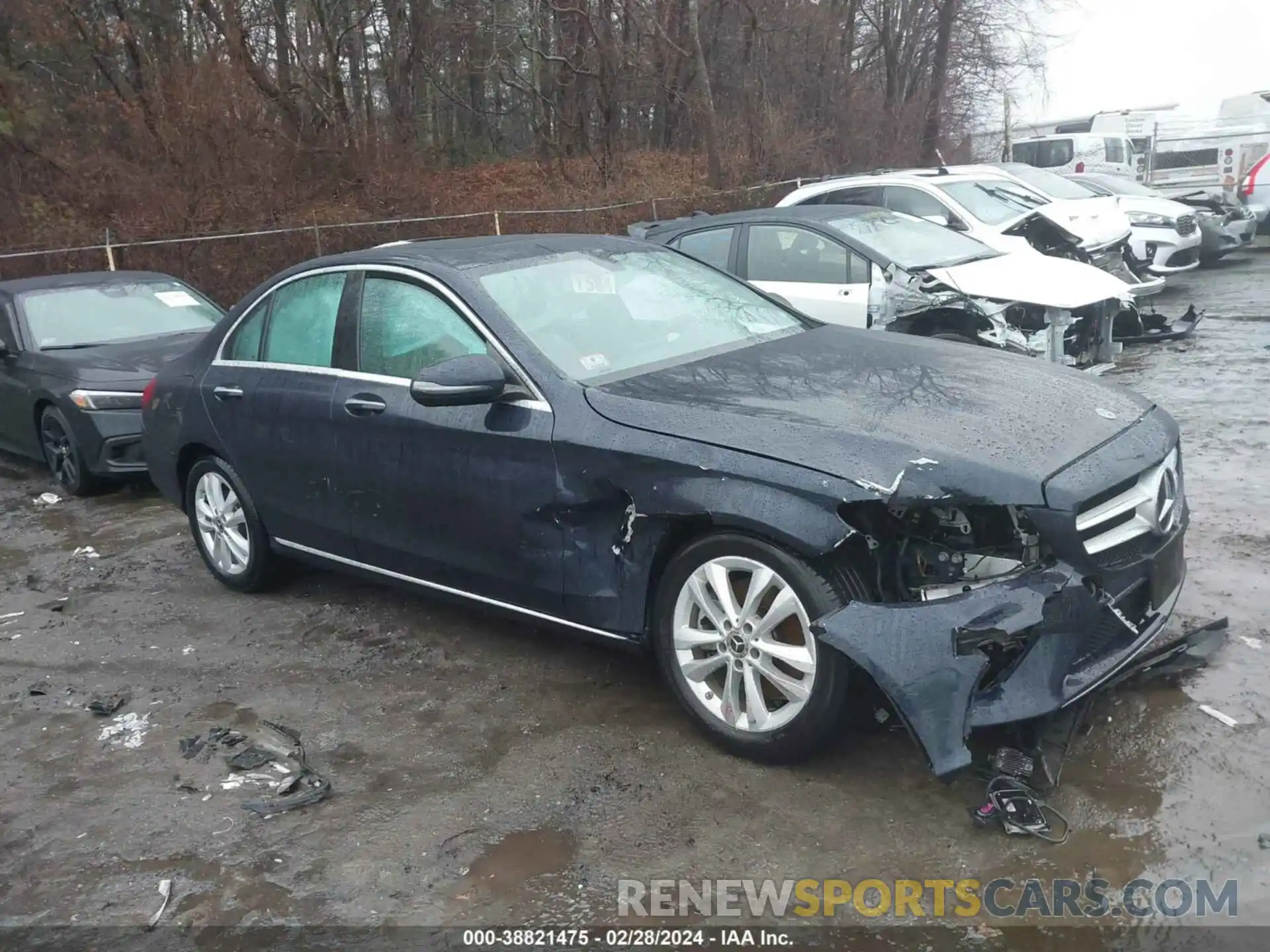 1 Photograph of a damaged car 55SWF8EBXKU293829 MERCEDES-BENZ C 300 2019