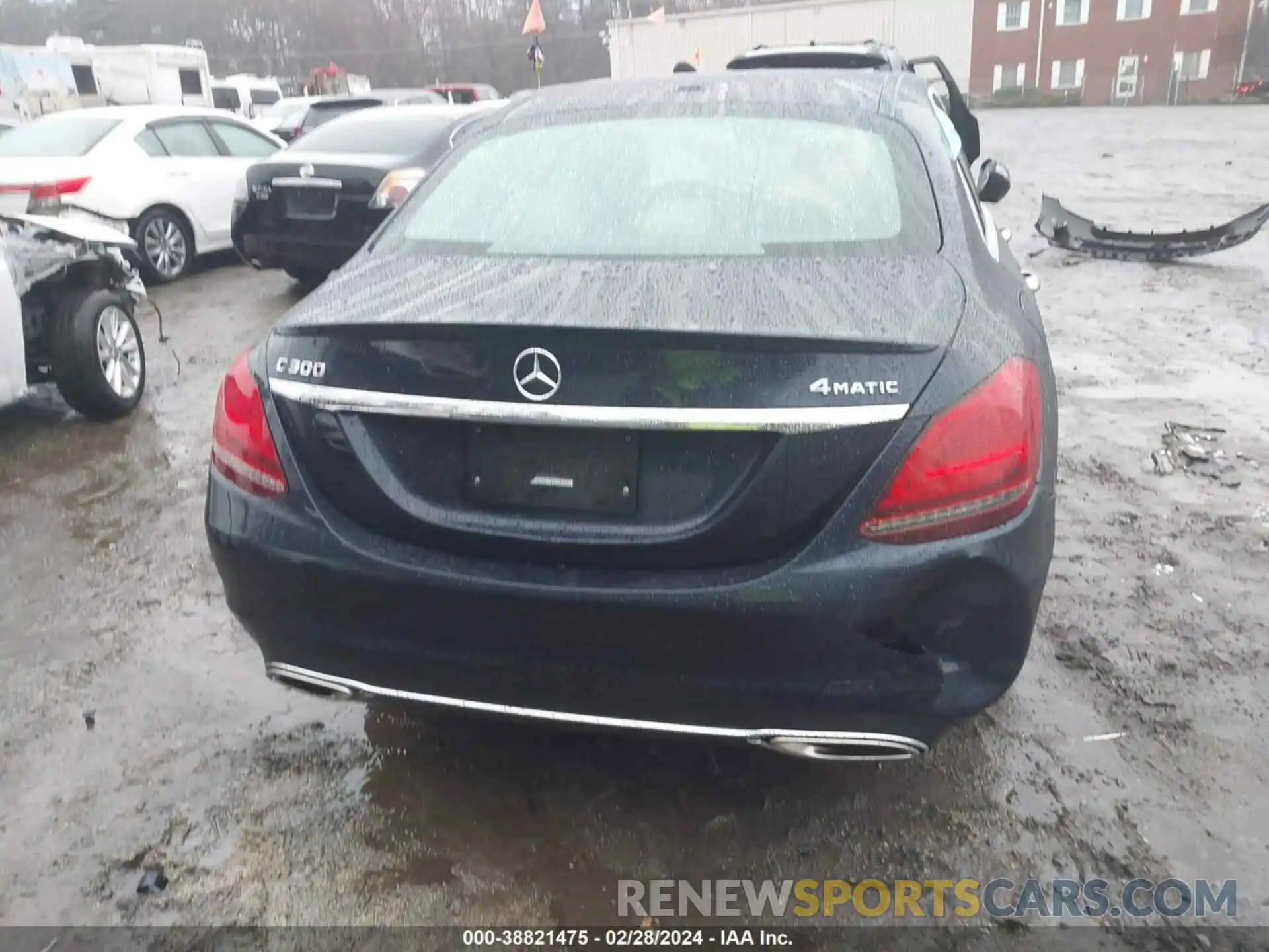 16 Photograph of a damaged car 55SWF8EBXKU293829 MERCEDES-BENZ C 300 2019