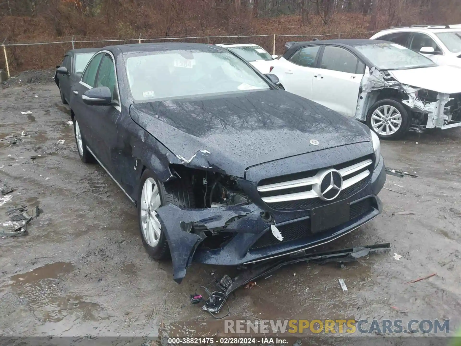 6 Photograph of a damaged car 55SWF8EBXKU293829 MERCEDES-BENZ C 300 2019