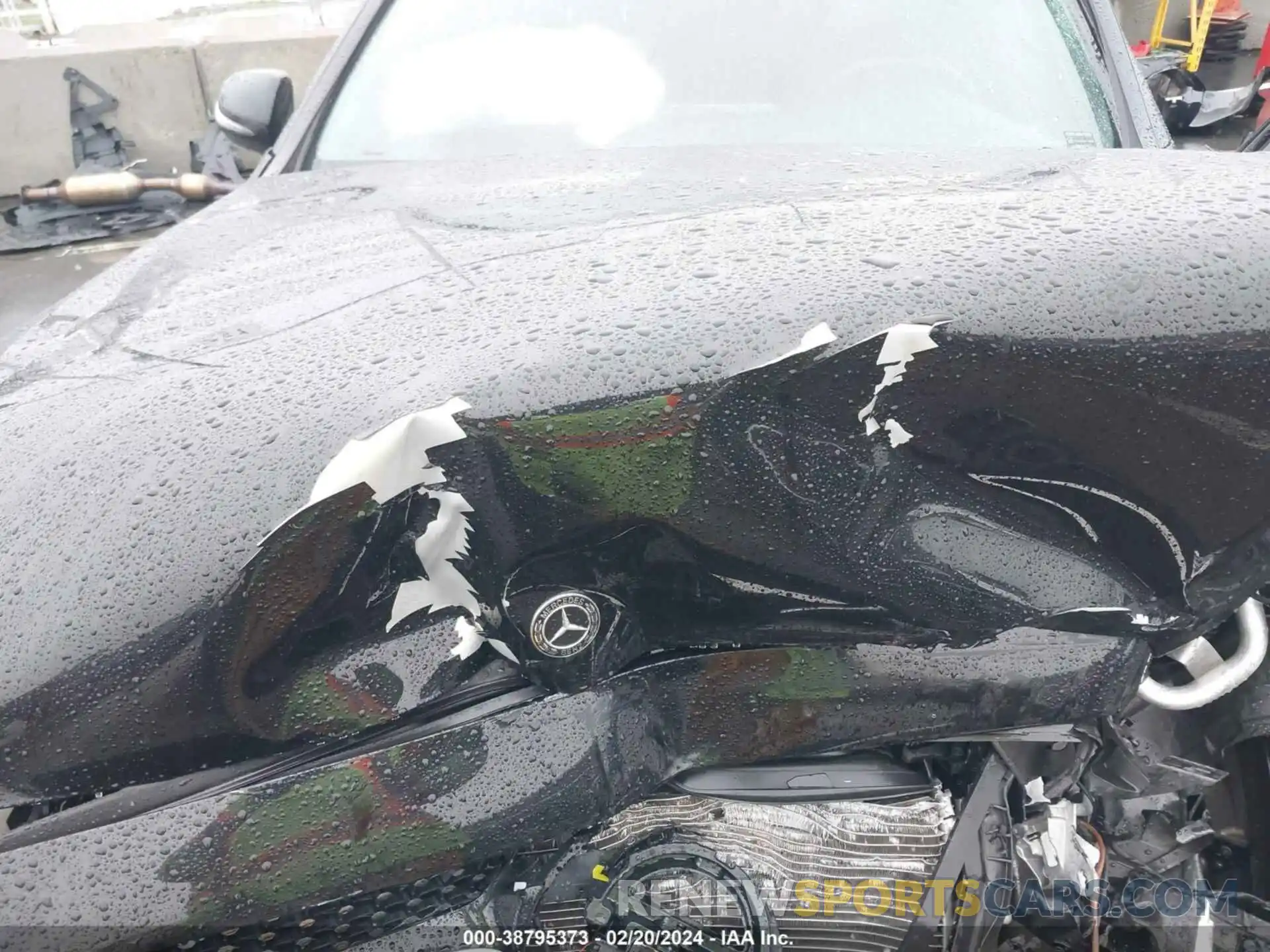 10 Photograph of a damaged car WDDWF8DB2KR458078 MERCEDES-BENZ C 300 2019