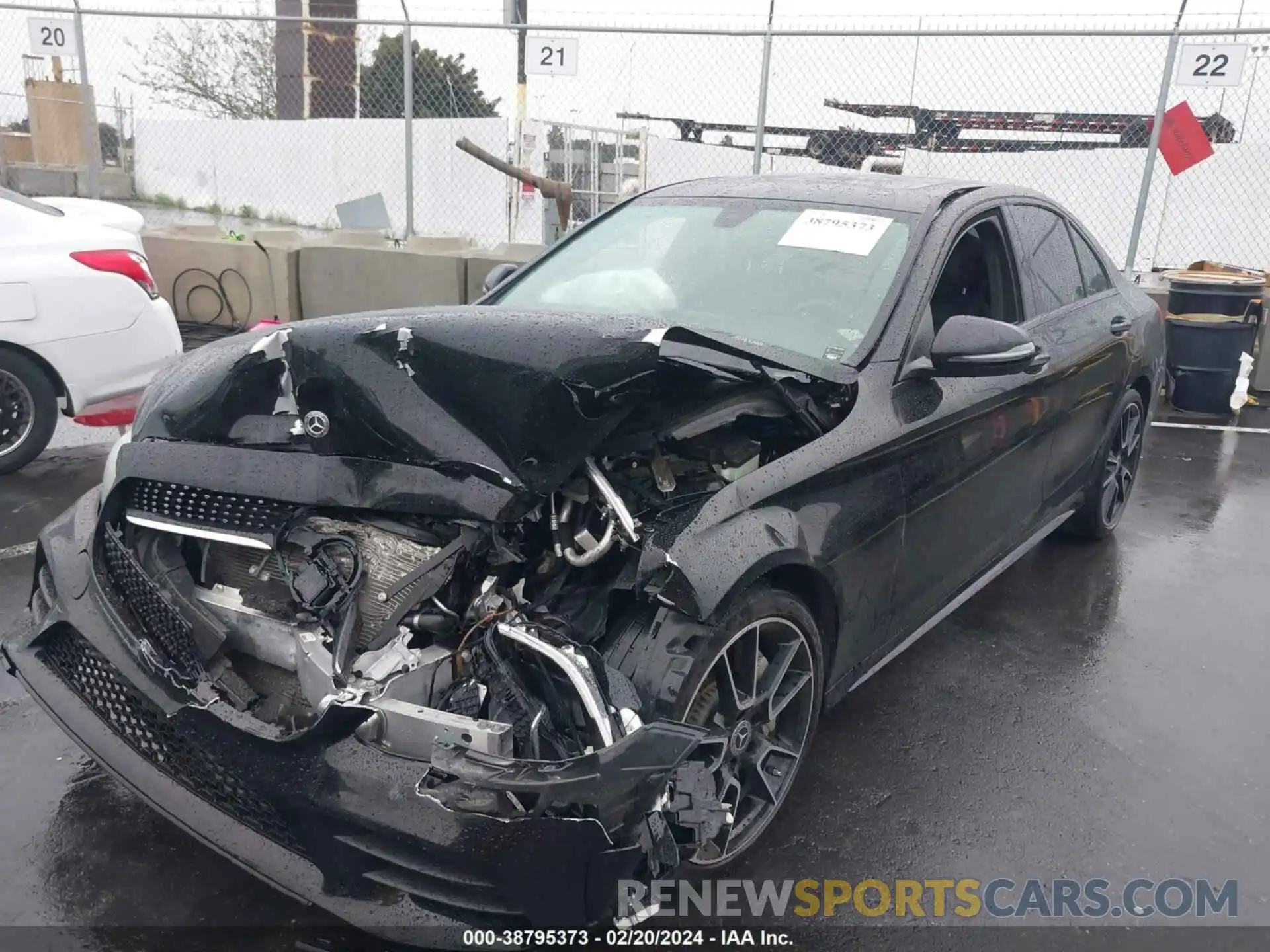 2 Photograph of a damaged car WDDWF8DB2KR458078 MERCEDES-BENZ C 300 2019