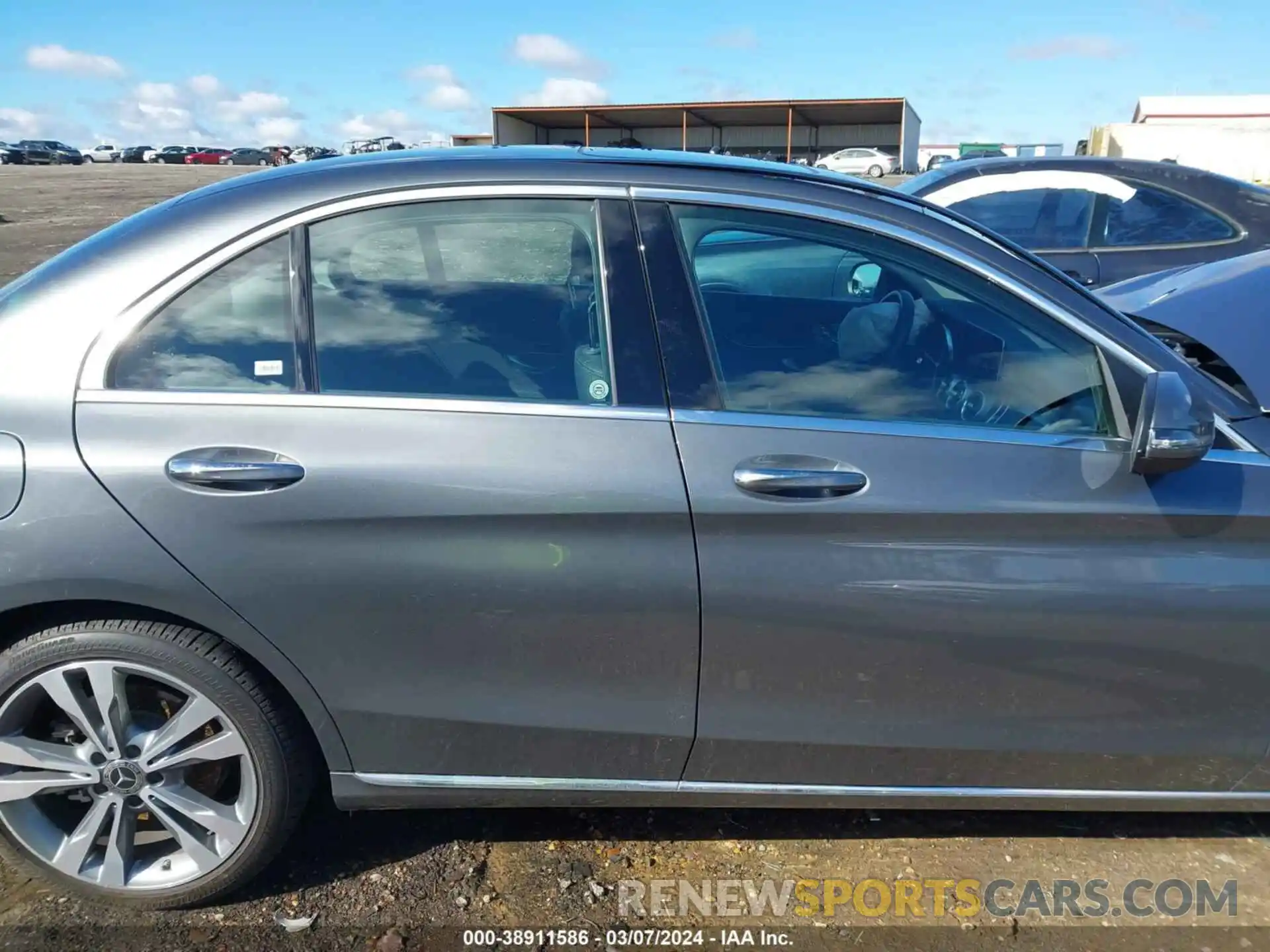 13 Photograph of a damaged car WDDWF8DB5KR483119 MERCEDES-BENZ C 300 2019