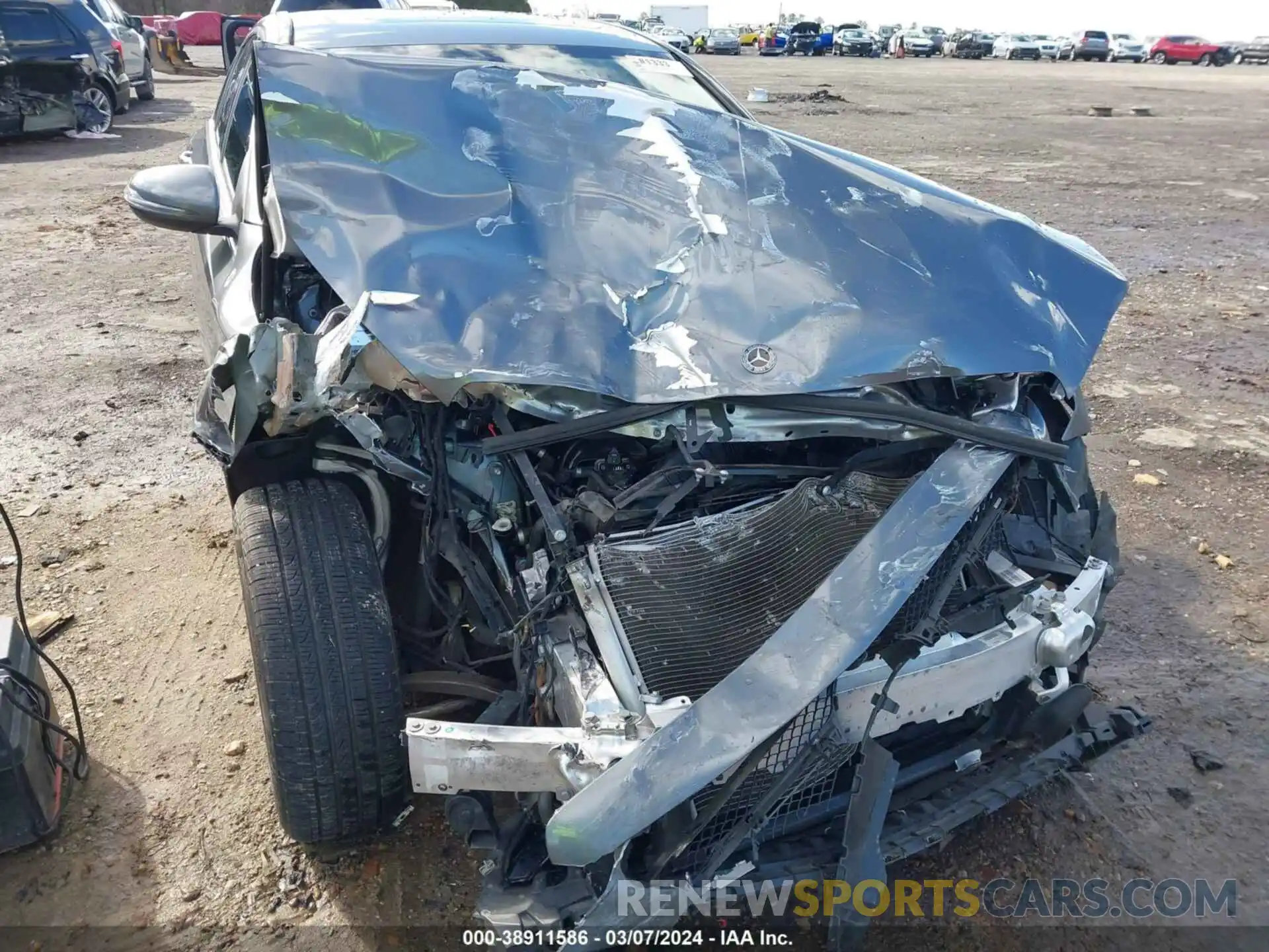 6 Photograph of a damaged car WDDWF8DB5KR483119 MERCEDES-BENZ C 300 2019