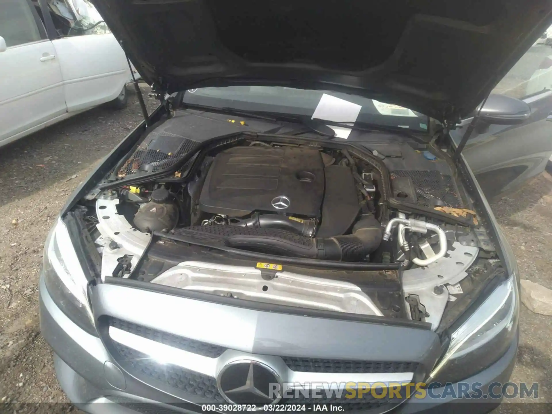 10 Photograph of a damaged car WDDWJ8DB1KF896638 MERCEDES-BENZ C 300 2019