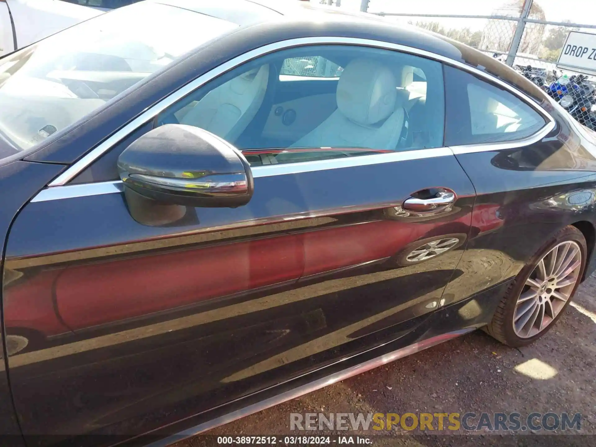 15 Photograph of a damaged car WDDWJ8DB4KF877436 MERCEDES-BENZ C 300 2019