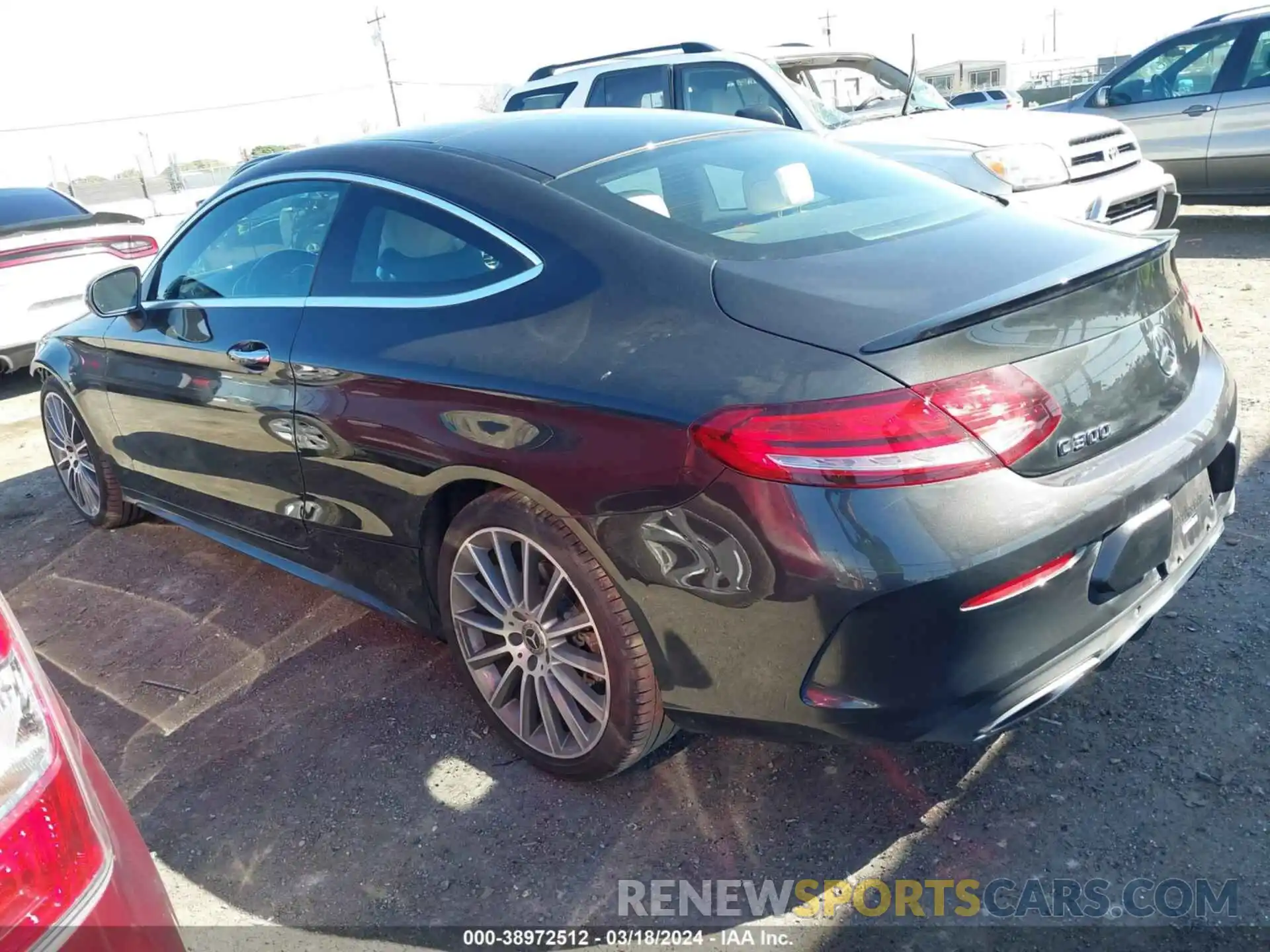 3 Photograph of a damaged car WDDWJ8DB4KF877436 MERCEDES-BENZ C 300 2019