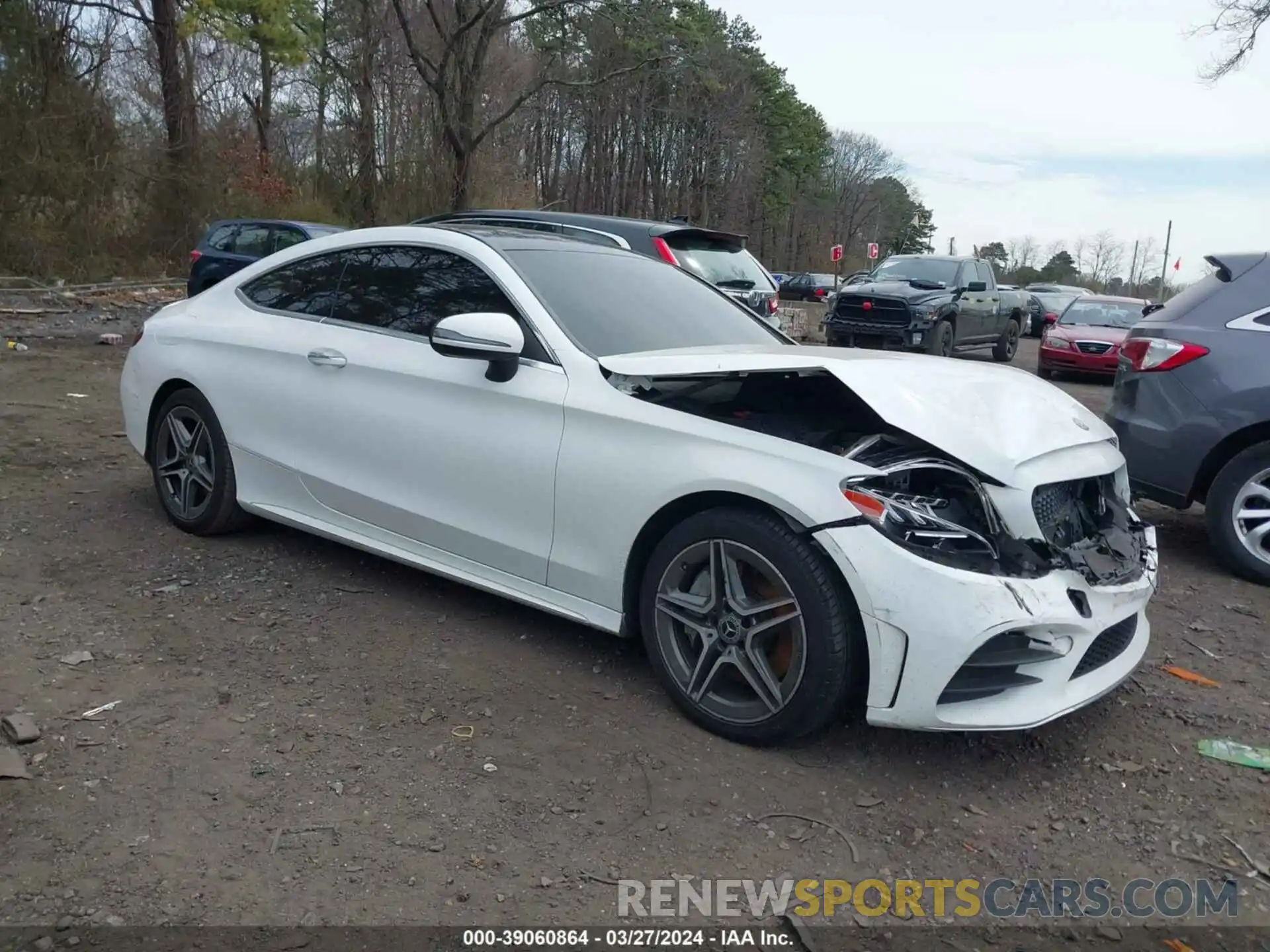 1 Photograph of a damaged car WDDWJ8EB8KF776558 MERCEDES-BENZ C 300 2019